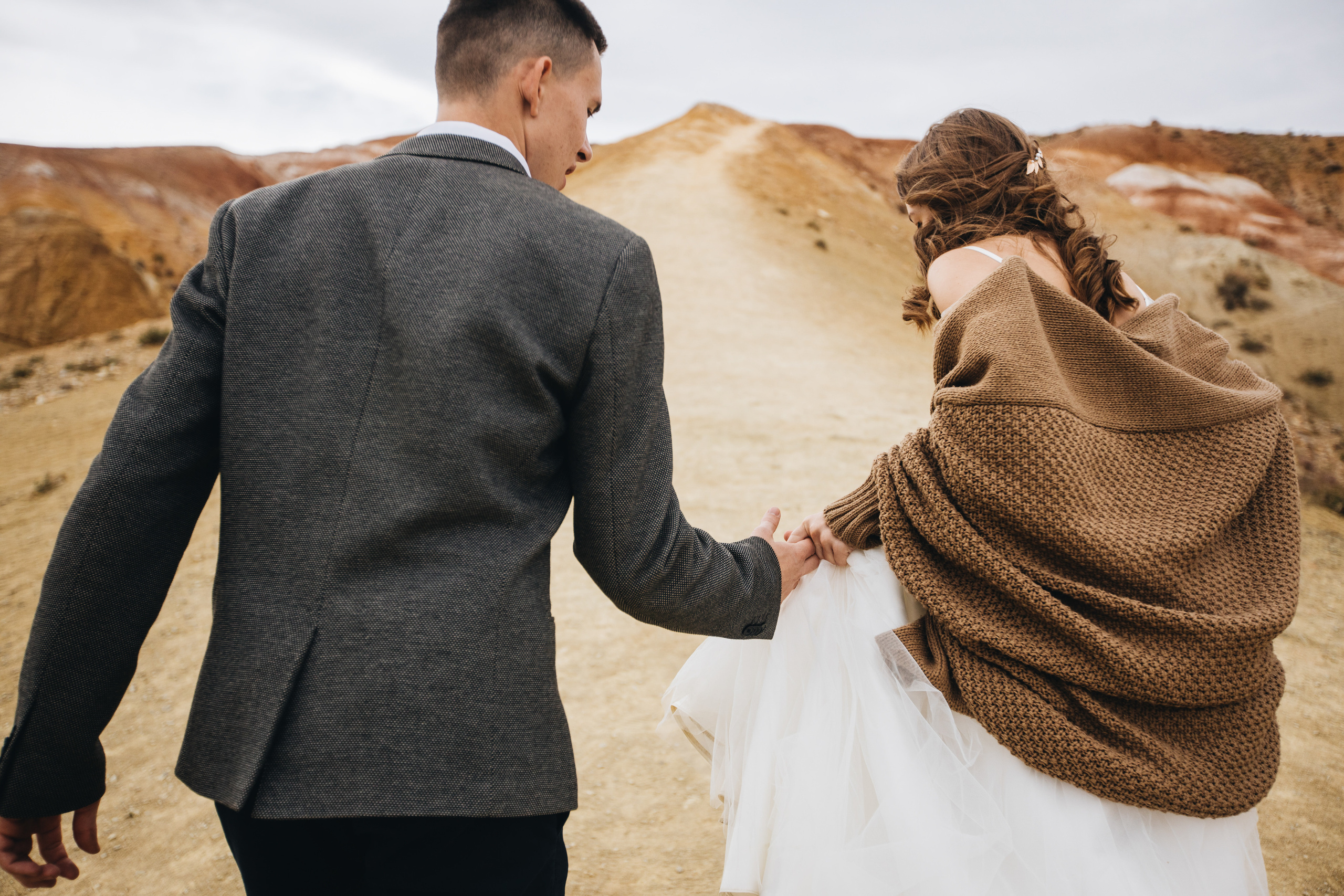 Portland, Seattle, Bend & Oregon Coast Elopement & Wedding Photography | J & J Mountain Adventure by Georgy Shishkin. Capturing Love in the Heart of the Pacific Northwes
