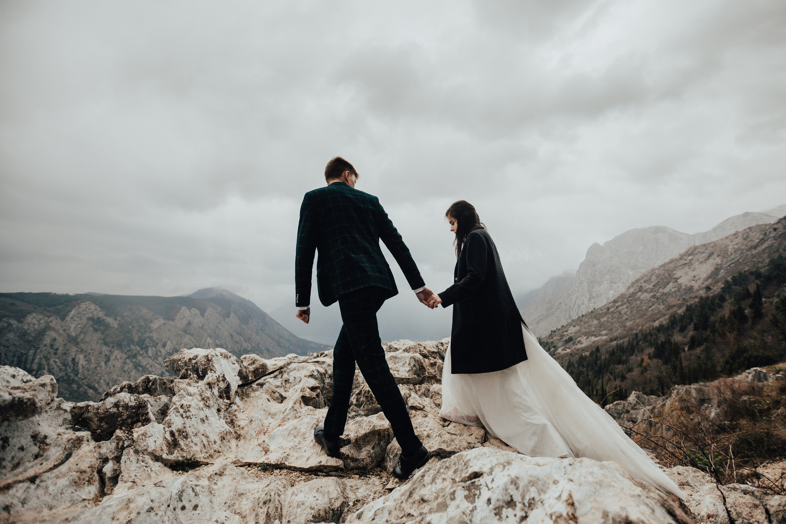 Portland, Seattle, Bend & Oregon Coast Elopement Photography | Elopements by Georgy Shishkin. Capturing Love in the Heart of the Pacific Northwes