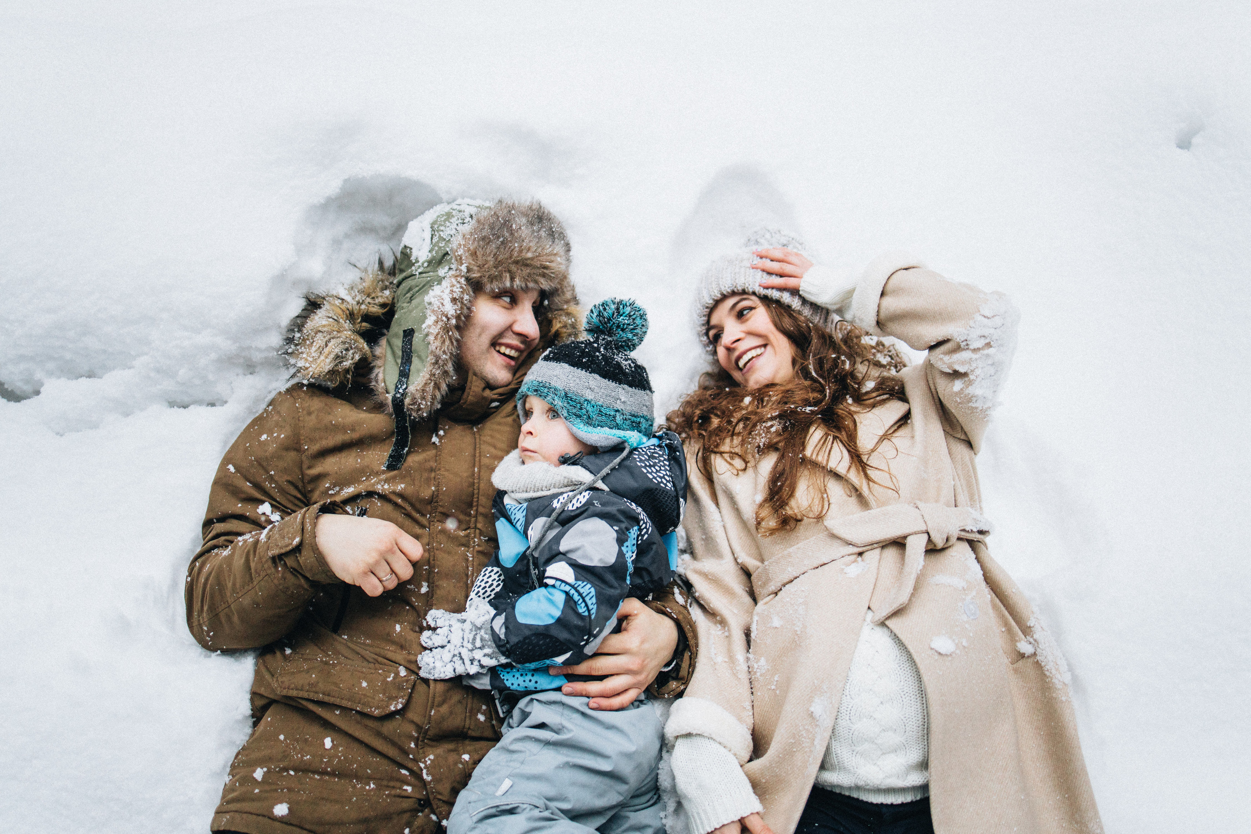 Capture the Warmth of Winter with Family Photography in Portland, Seattle, Bend & Oregon Coast | Georgy Shishkin. Capturing Love in the Heart of the Pacific Northwes