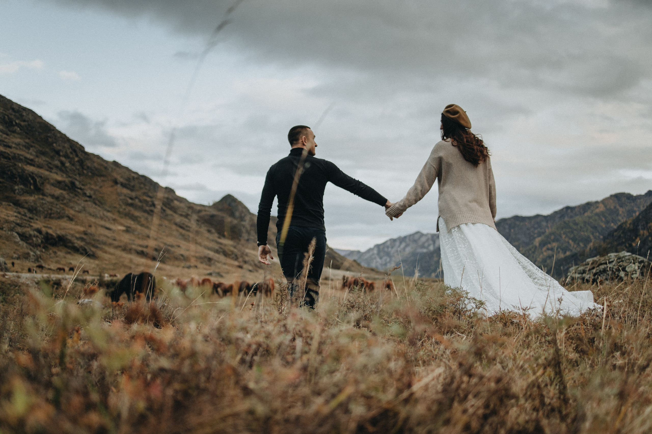 Anastasia & Konstantin’s Mountain Elopement Photography | Georgy Shishkin in Portland, Seattle, Bend & Oregon Coast. Capturing Love in the Heart of the Pacific Northwes