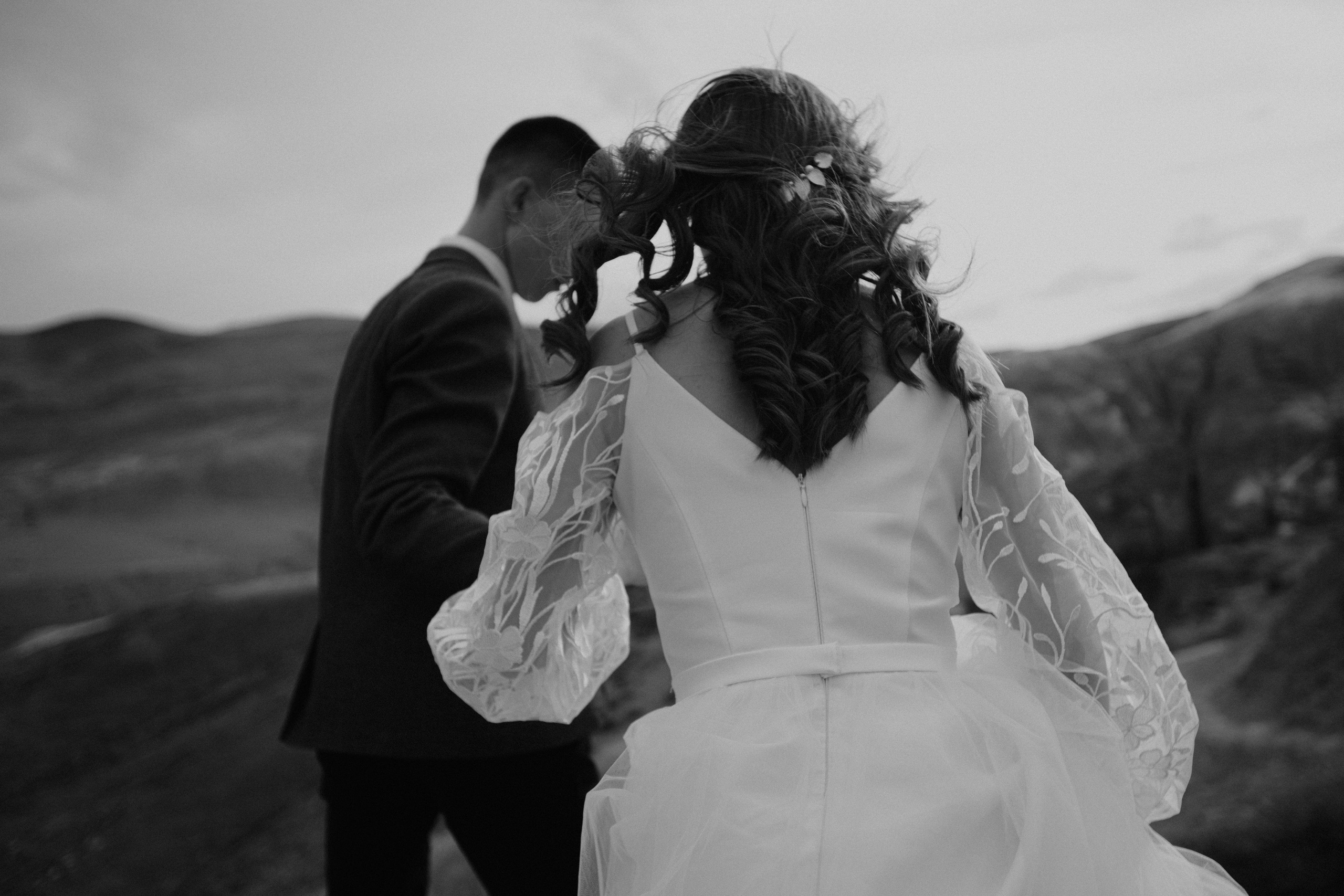 Portland, Seattle, Bend & Oregon Coast Elopement & Wedding Photography | J & J Mountain Adventure by Georgy Shishkin. Capturing Love in the Heart of the Pacific Northwes