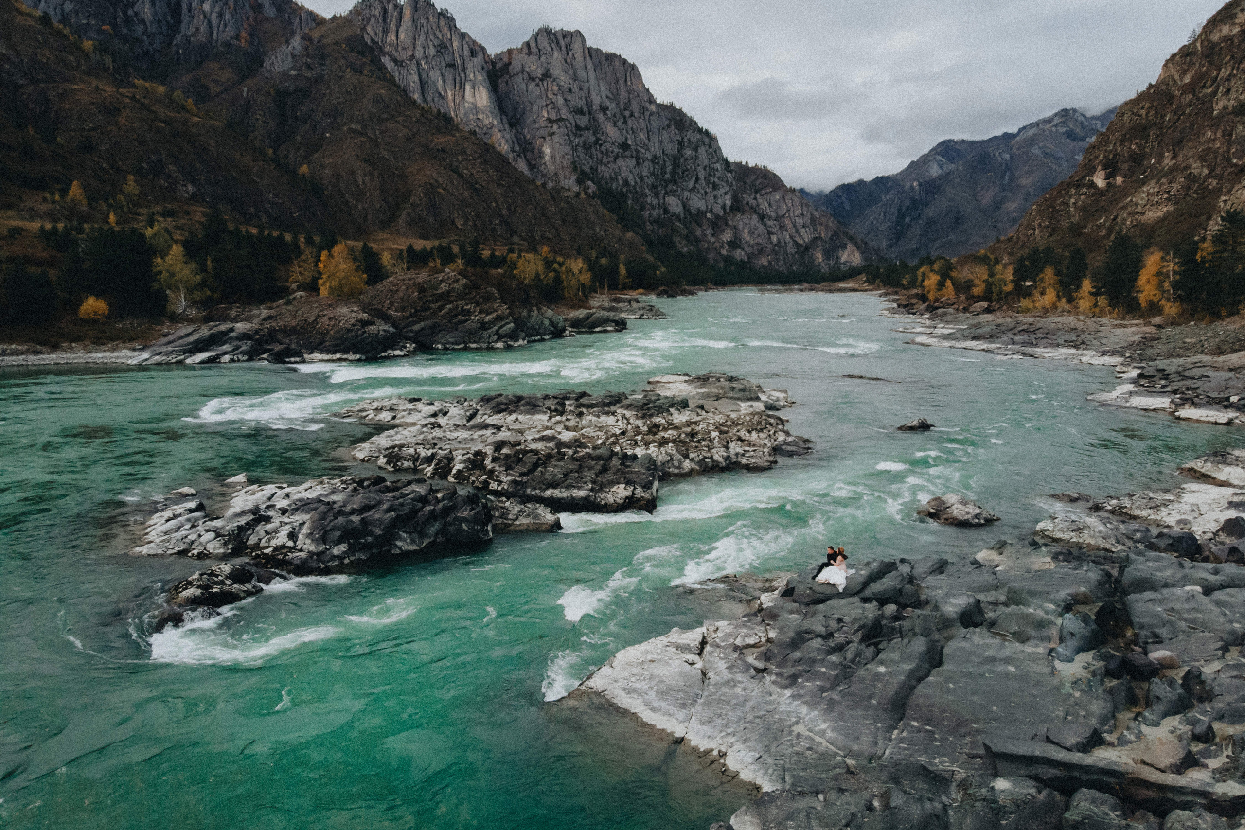 Anastasia & Konstantin’s Mountain Elopement Photography | Georgy Shishkin in Portland, Seattle, Bend & Oregon Coast. Capturing Love in the Heart of the Pacific Northwes