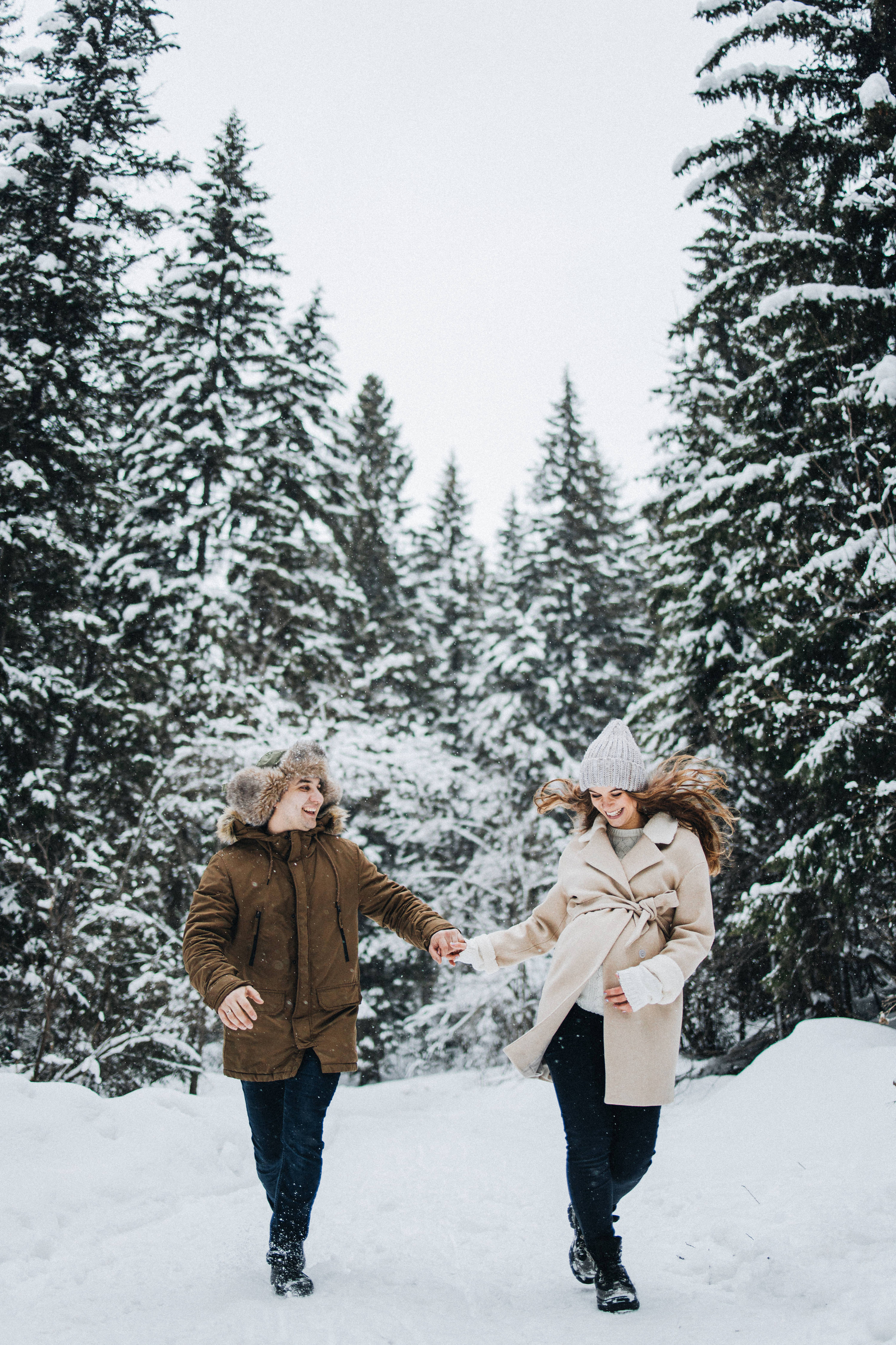 Capture the Warmth of Winter with Family Photography in Portland, Seattle, Bend & Oregon Coast | Georgy Shishkin. Capturing Love in the Heart of the Pacific Northwes