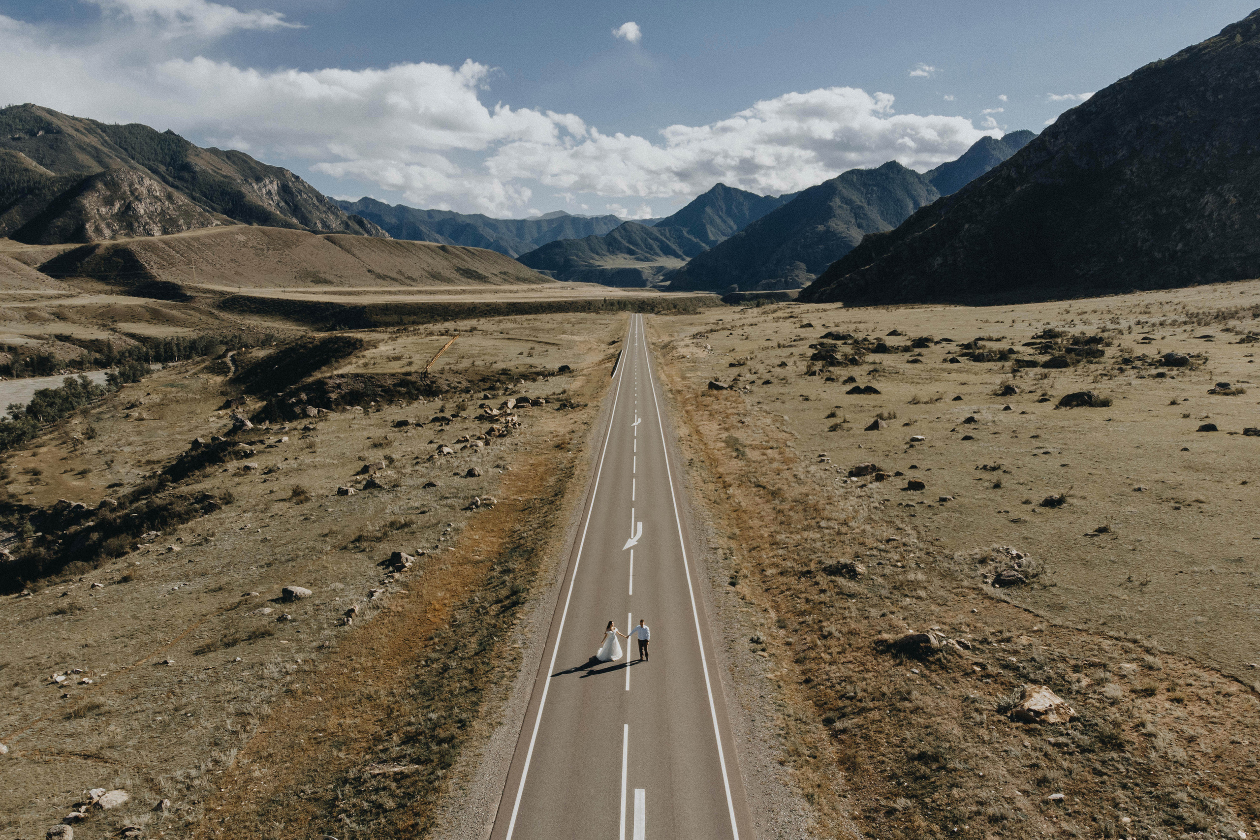 Portland, Seattle, Bend & Oregon Coast Elopement Photography | Alex & Michael's Mountain Wedding by Georgy Shishkin. Capturing Love in the Heart of the Pacific Northwes