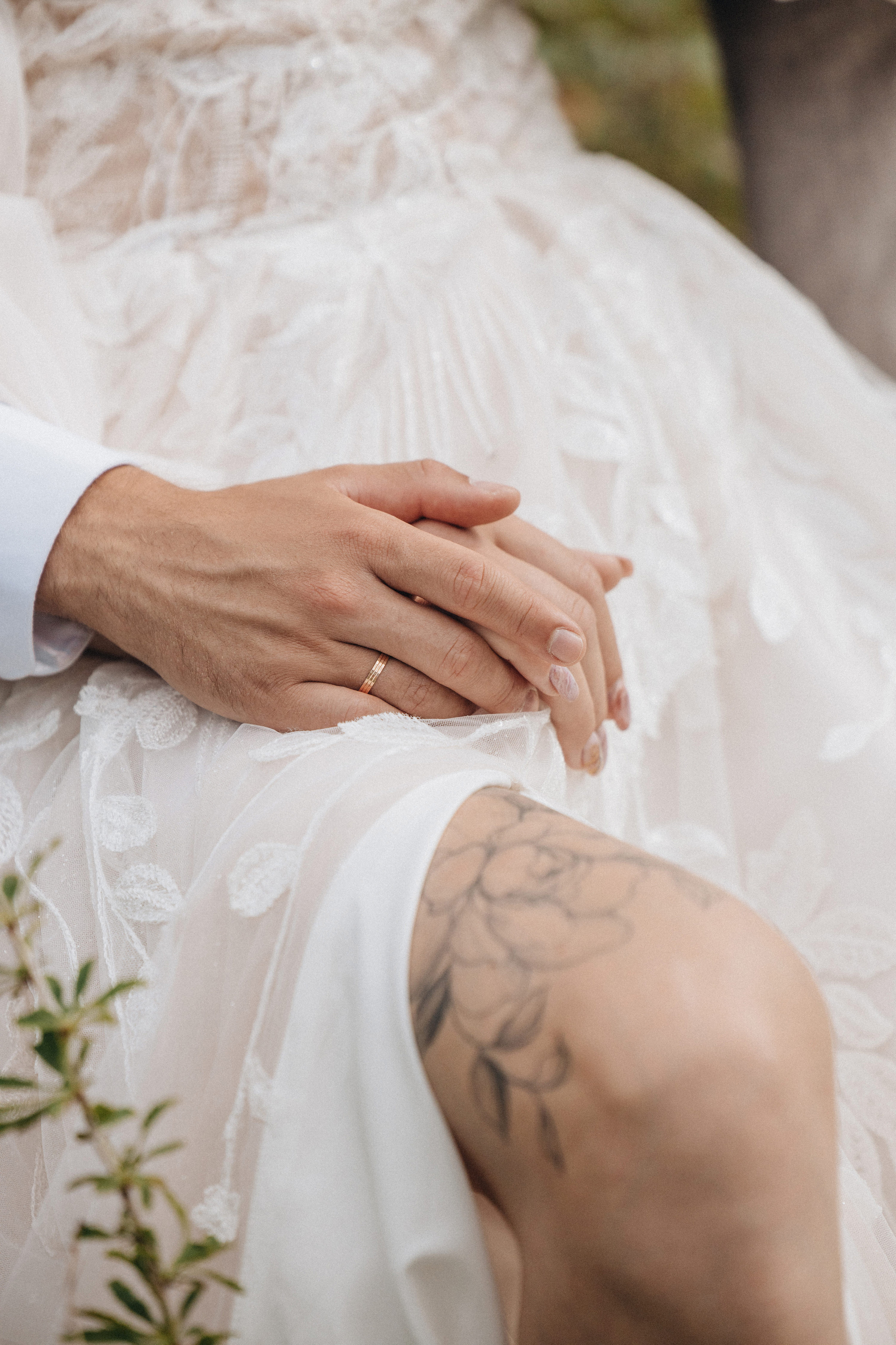 Intimate Mountain Elopement Photography in Portland, Seattle, Bend & Oregon Coast | Ksy & Max | Georgy Shishkin. Capturing Love in the Heart of the Pacific Northwes