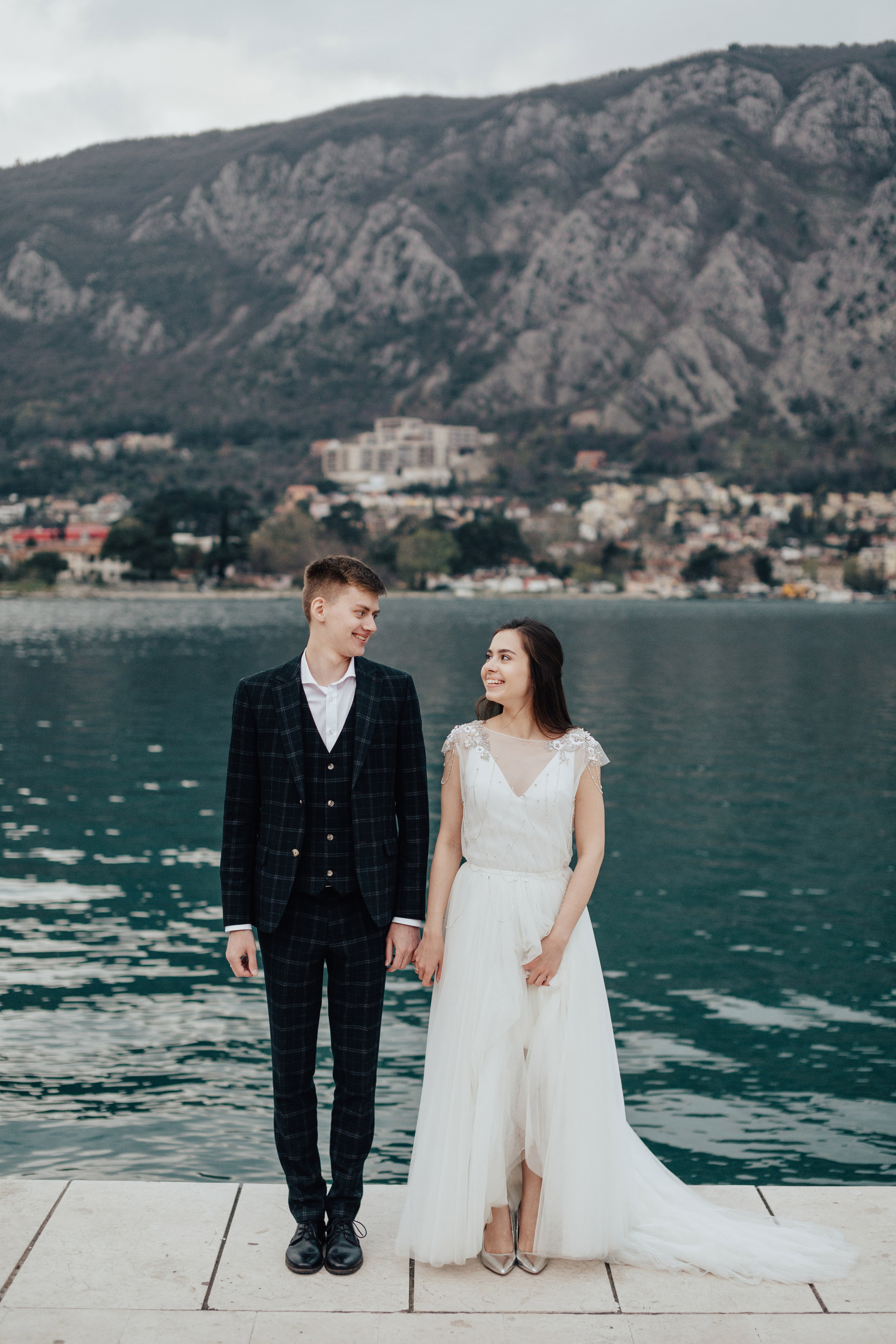 Portland, Seattle, Bend & Oregon Coast Elopement Photography | Elopements by Georgy Shishkin. Capturing Love in the Heart of the Pacific Northwes