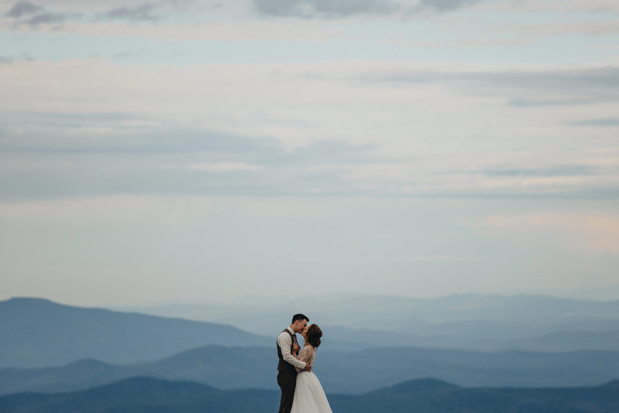 Kate & Ilya's Mountain Elopement | Georgy Shishkin Photography in Portland, Seattle, Bend & Oregon Coast. Capturing Love in the Heart of the Pacific Northwes