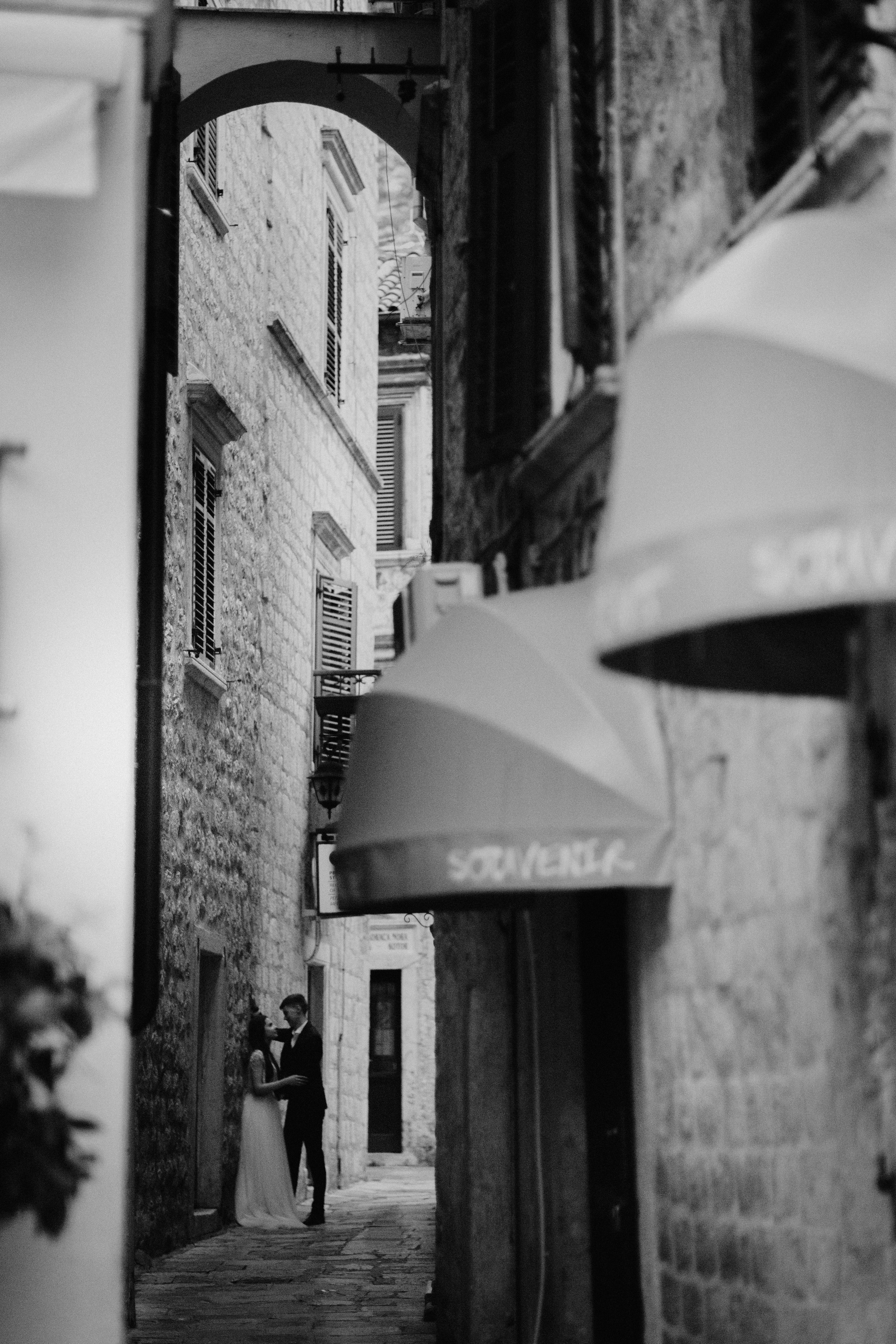 Portland, Seattle, Bend & Oregon Coast Elopement Photography | Elopements by Georgy Shishkin. Capturing Love in the Heart of the Pacific Northwes