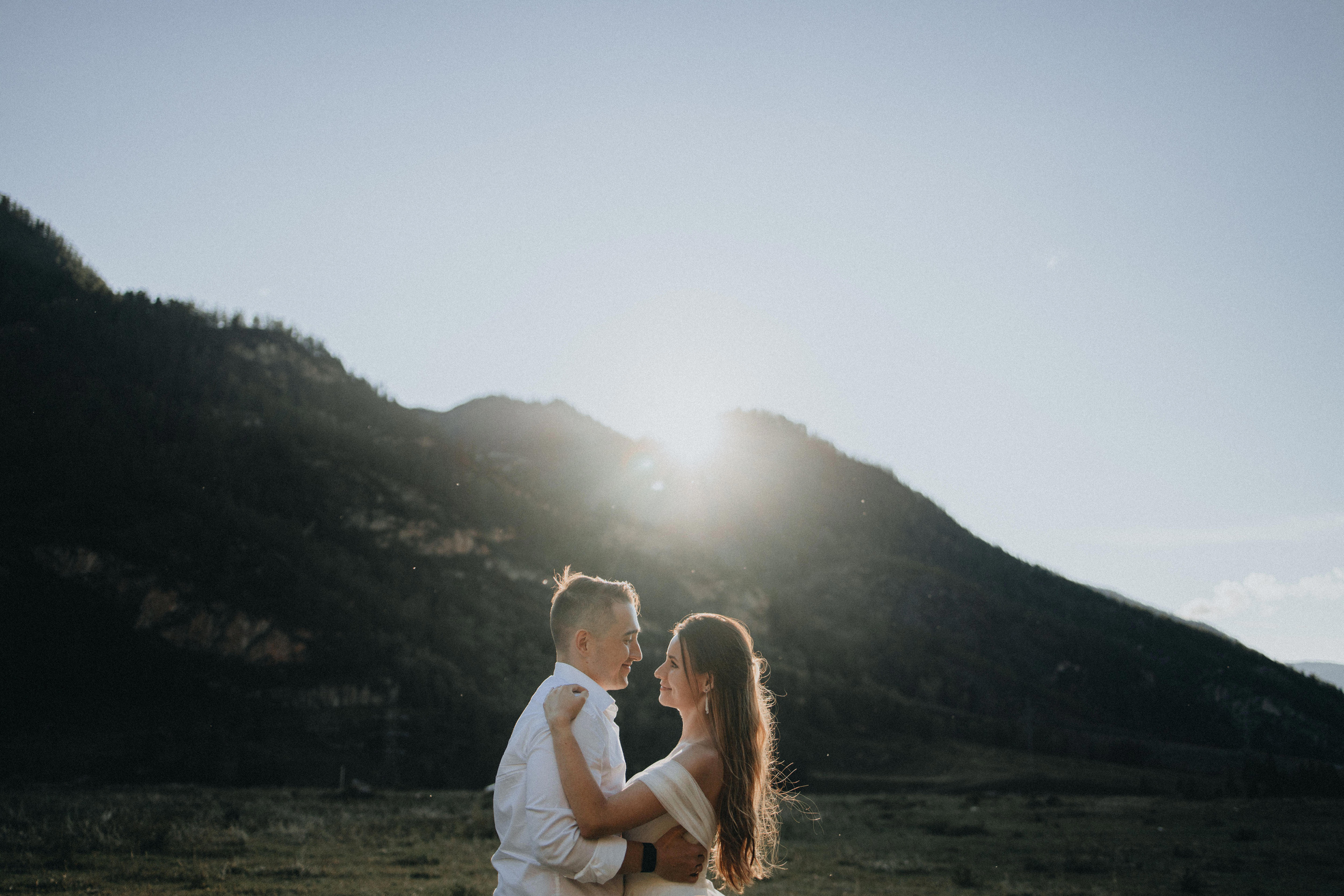 Portland, Seattle, Bend & Oregon Coast Elopement Photography | Alex & Michael's Mountain Wedding by Georgy Shishkin. Capturing Love in the Heart of the Pacific Northwes