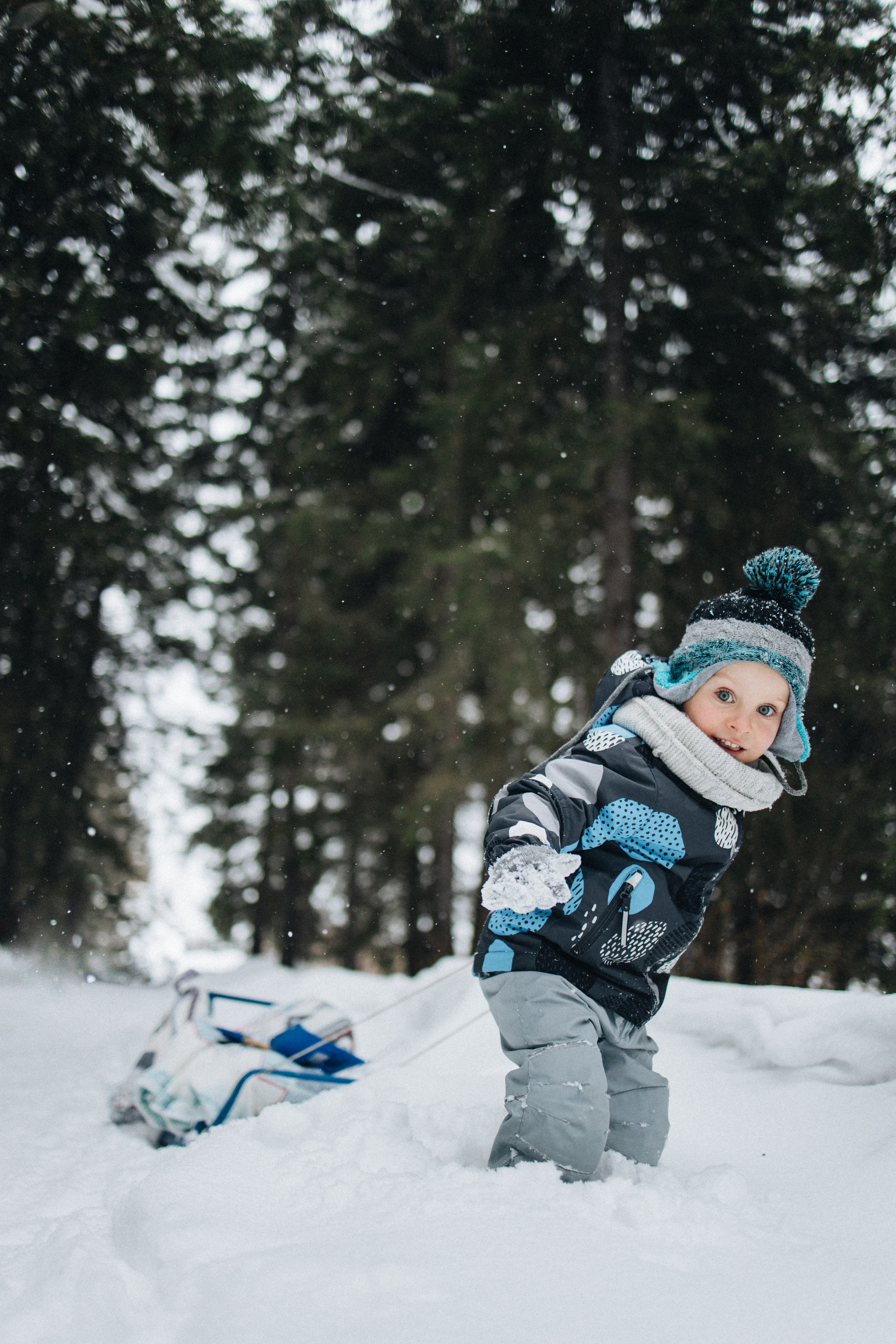 Capture the Warmth of Winter with Family Photography in Portland, Seattle, Bend & Oregon Coast | Georgy Shishkin. Capturing Love in the Heart of the Pacific Northwes