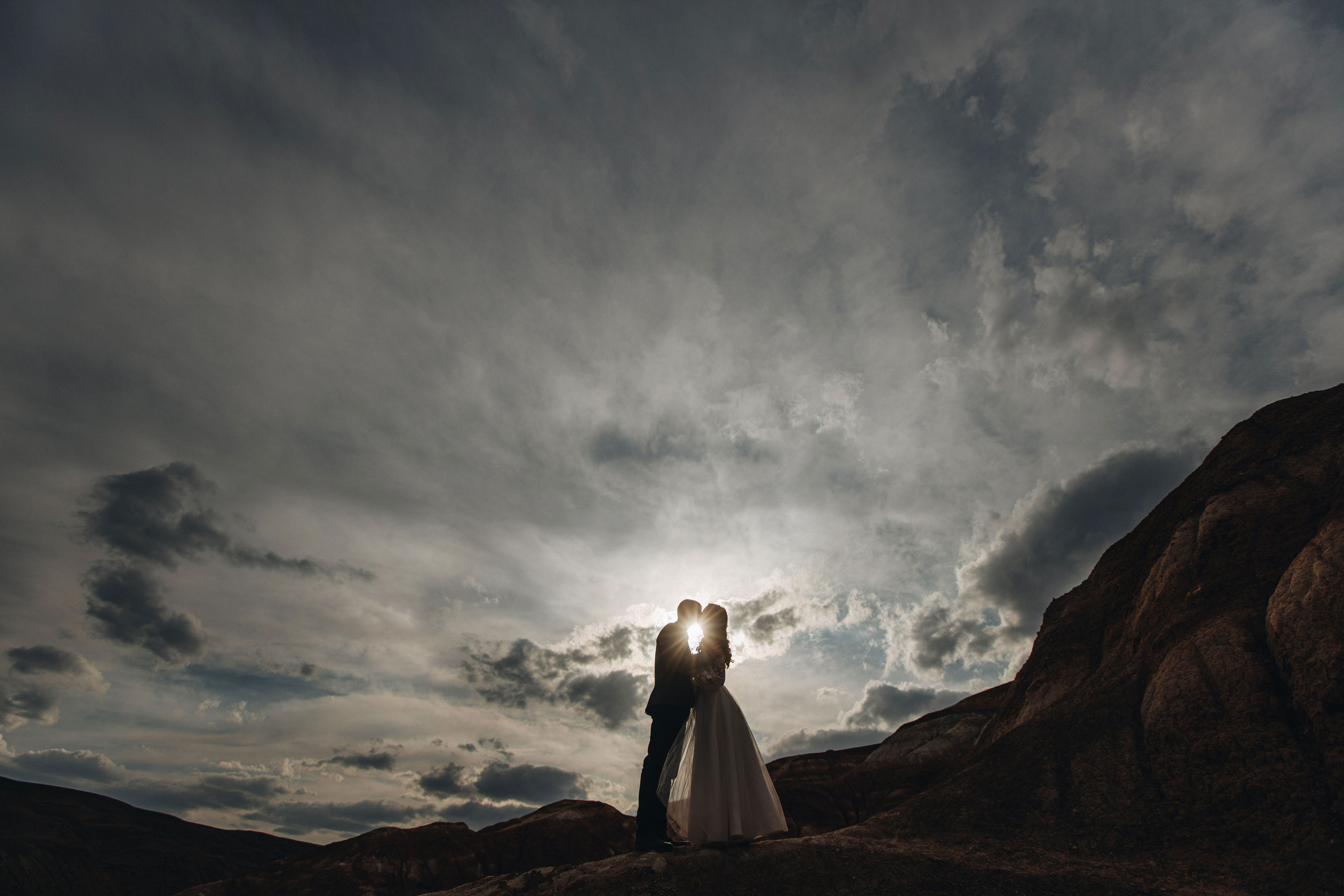 Portland, Seattle, Bend & Oregon Coast Elopement & Wedding Photography | J & J Mountain Adventure by Georgy Shishkin. Capturing Love in the Heart of the Pacific Northwes