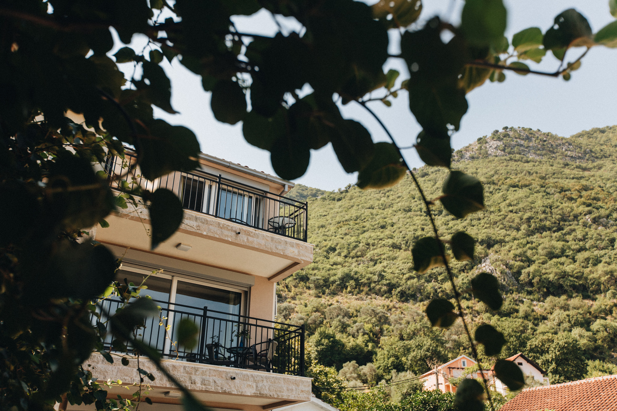 Portland, Seattle, Bend & Oregon Coast Wedding Photography | Destination Weddings in Montenegro by Georgy Shishkin. Capturing Love in the Heart of the Pacific Northwes