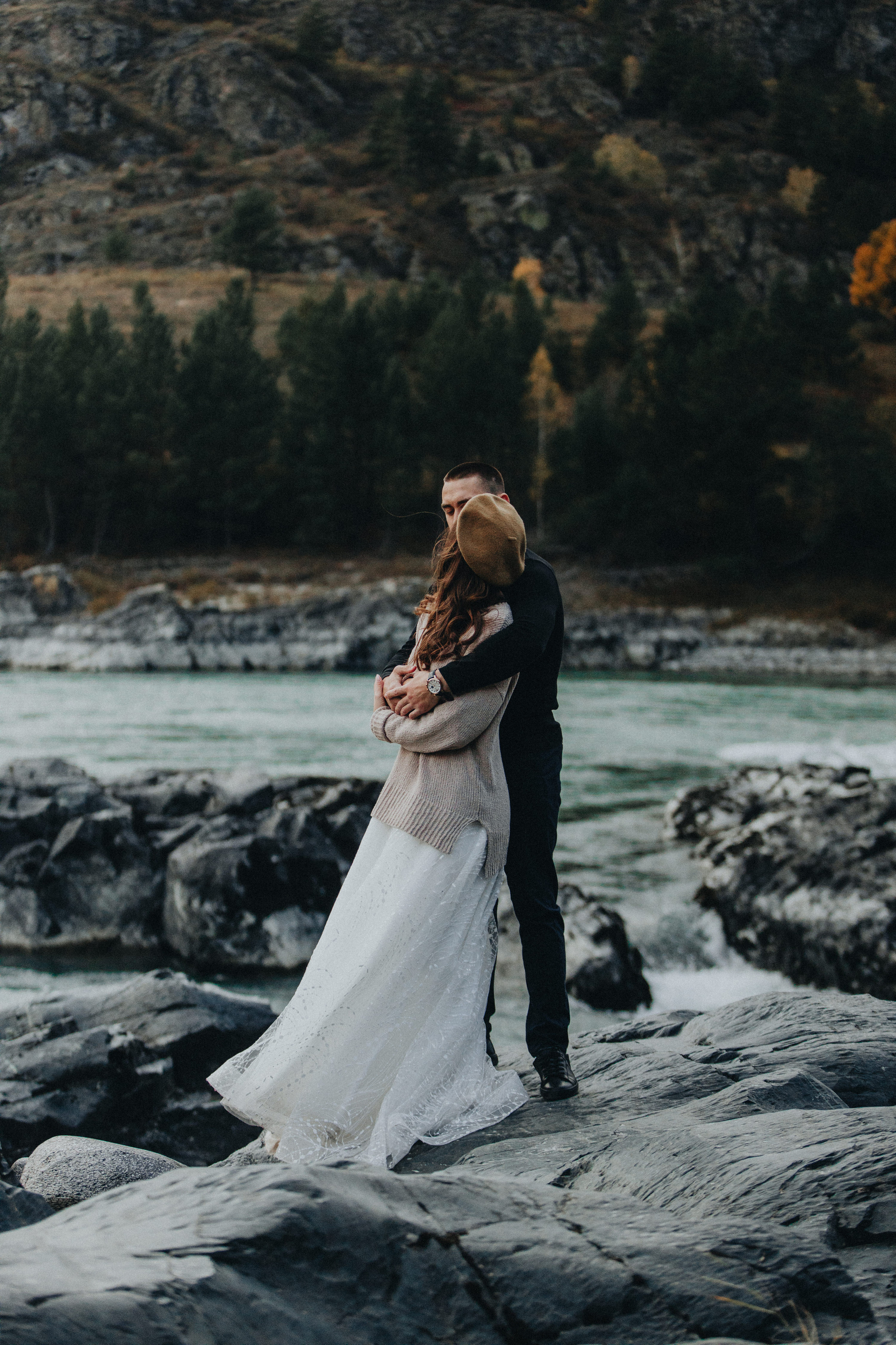 Anastasia & Konstantin’s Mountain Elopement Photography | Georgy Shishkin in Portland, Seattle, Bend & Oregon Coast. Capturing Love in the Heart of the Pacific Northwes