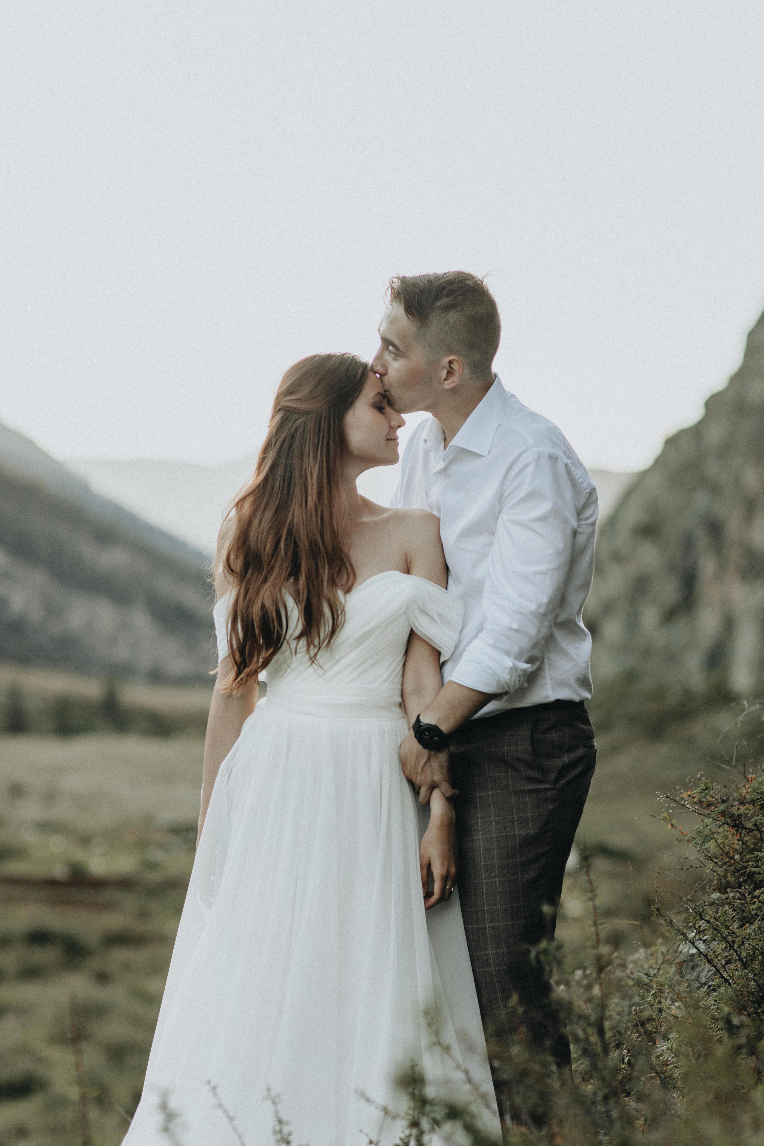 Portland, Seattle, Bend & Oregon Coast Elopement Photography | Alex & Michael's Mountain Wedding by Georgy Shishkin. Capturing Love in the Heart of the Pacific Northwes