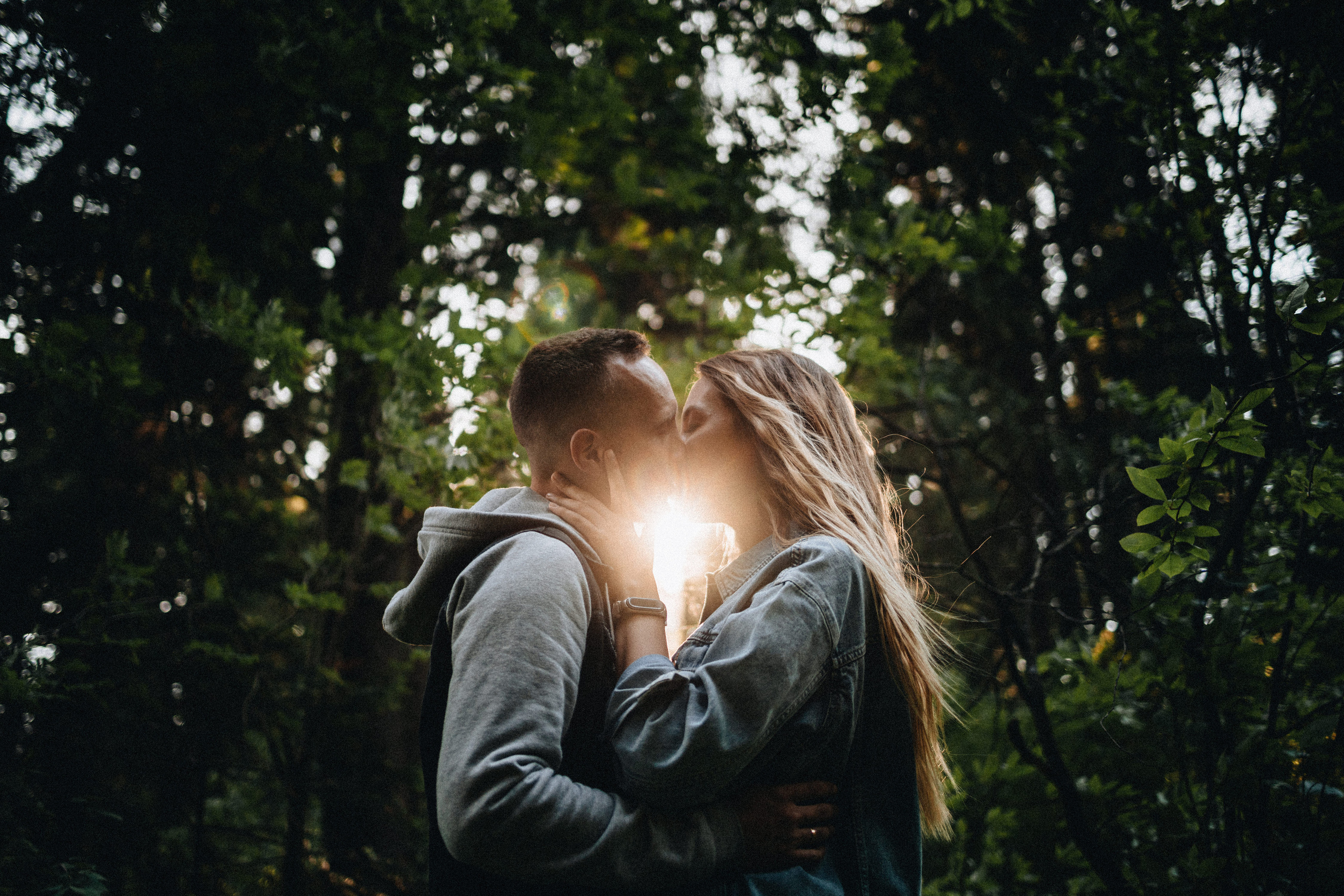 Julie & Alex Engagement Photography  | Georgy Shishkin | Photography in Portland, Seattle, Bend & Oregon Coast. Capturing Love in the Heart of the Pacific Northwes