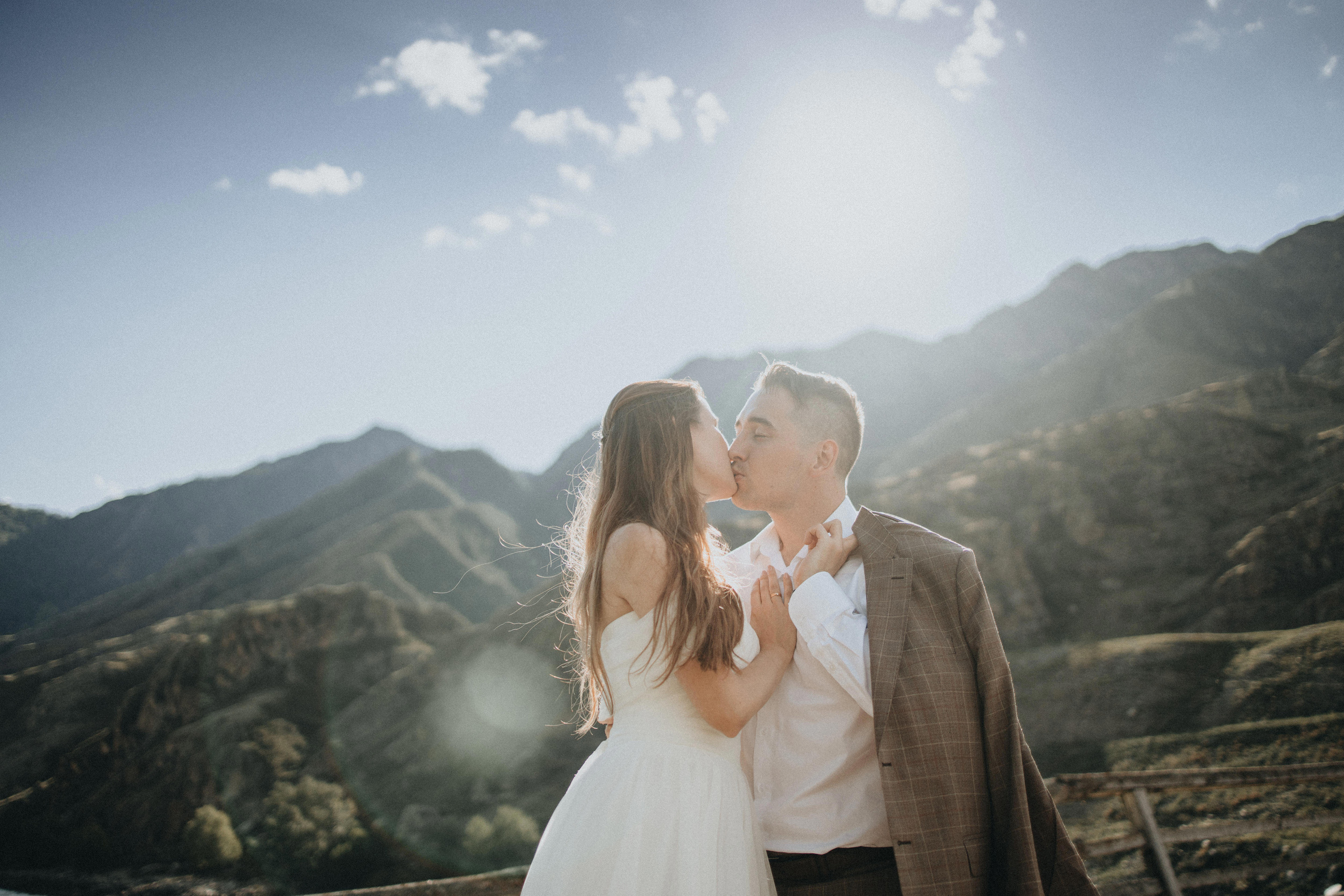 Portland, Seattle, Bend & Oregon Coast Elopement Photography | Alex & Michael's Mountain Wedding by Georgy Shishkin. Capturing Love in the Heart of the Pacific Northwes