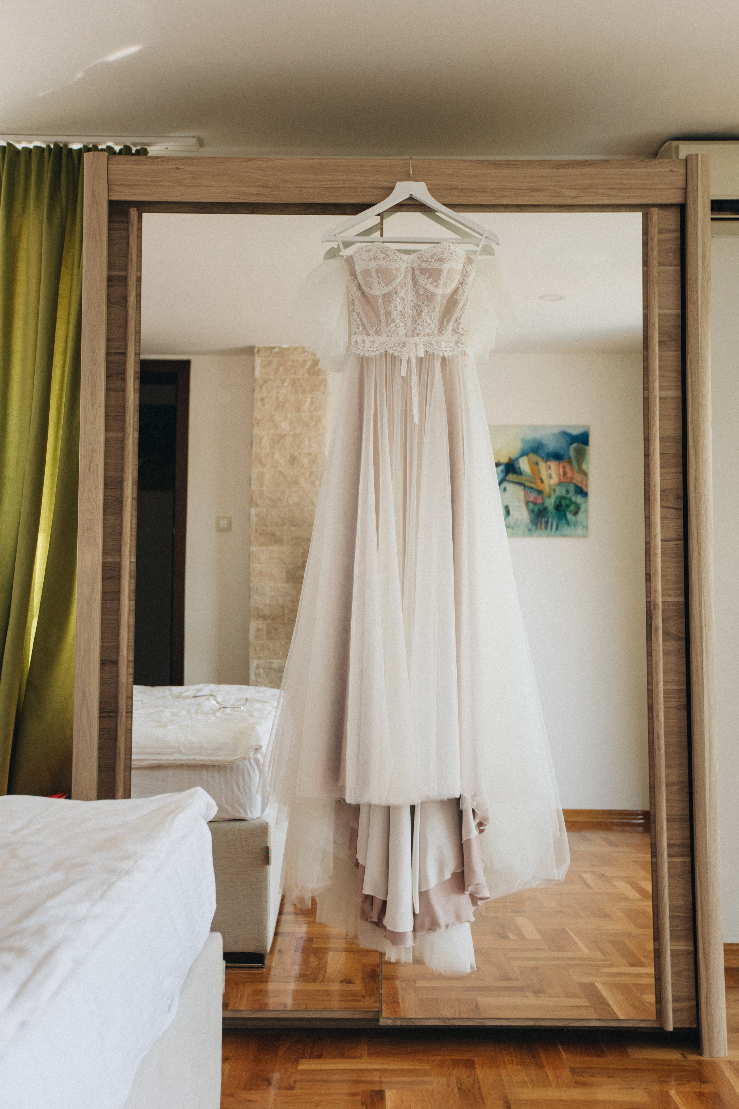 Portland, Seattle, Bend & Oregon Coast Wedding Photography | Destination Weddings in Montenegro by Georgy Shishkin. Capturing Love in the Heart of the Pacific Northwes