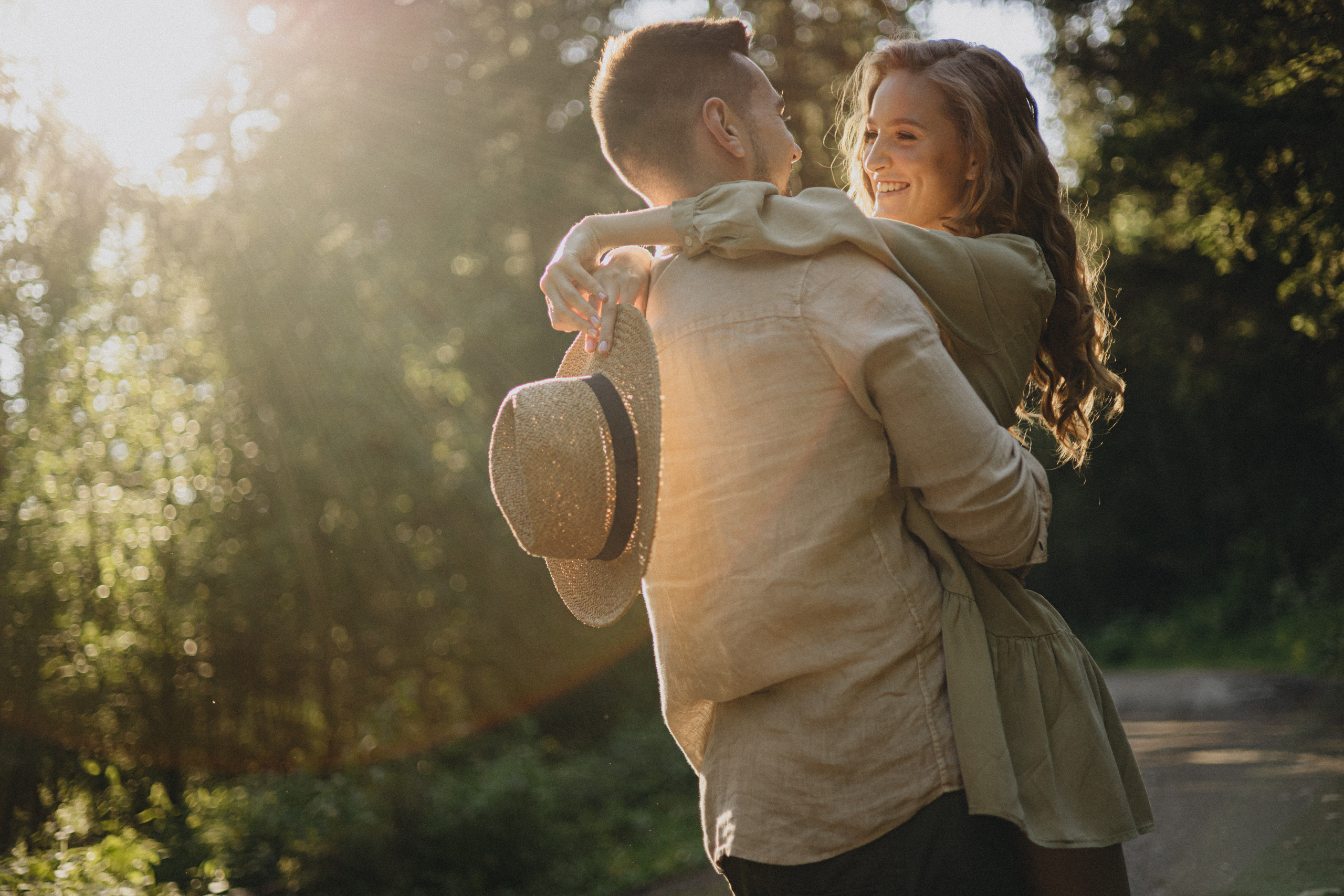 Portland, Seattle, Bend & Oregon Coast Engagement Photography | Georgy Shishkin. Capturing Love in the Heart of the Pacific Northwes
