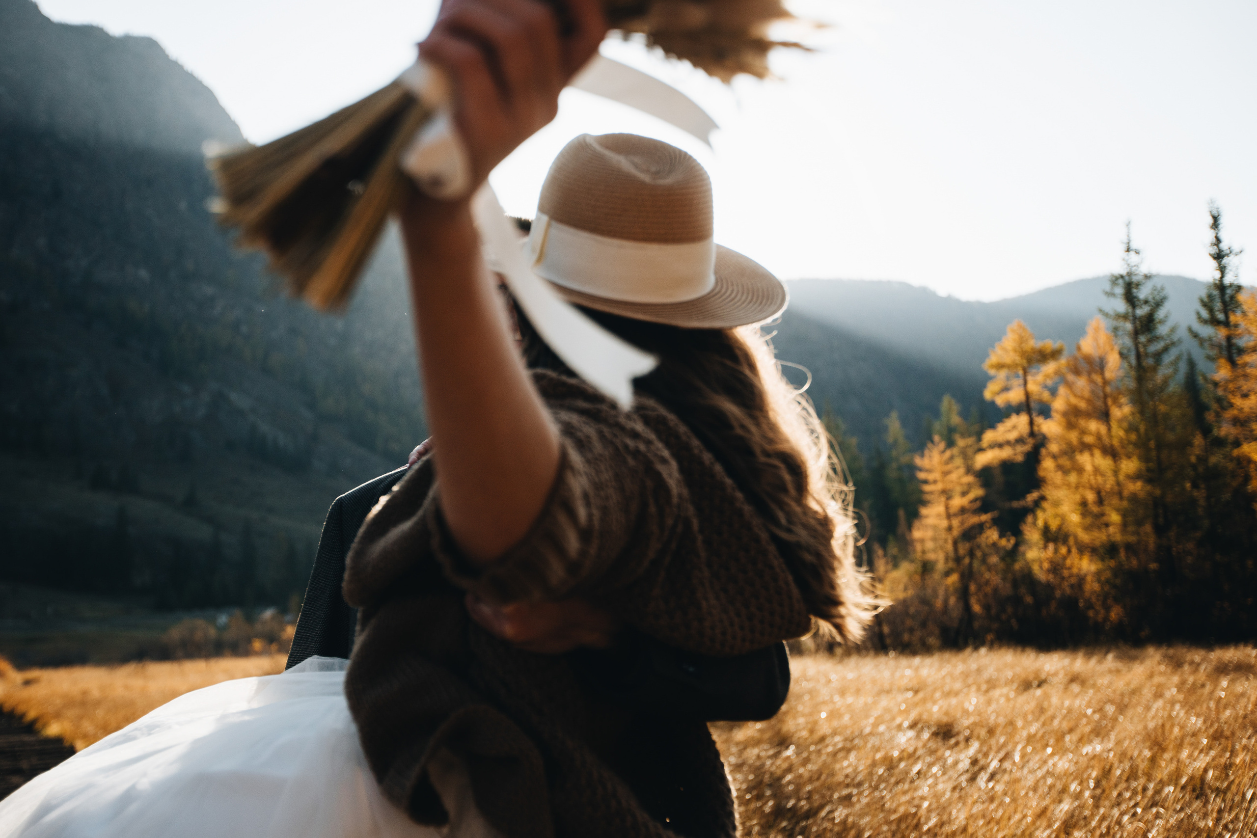 Portland, Seattle, Bend & Oregon Coast Elopement & Wedding Photography | J & J Mountain Adventure by Georgy Shishkin. Capturing Love in the Heart of the Pacific Northwes