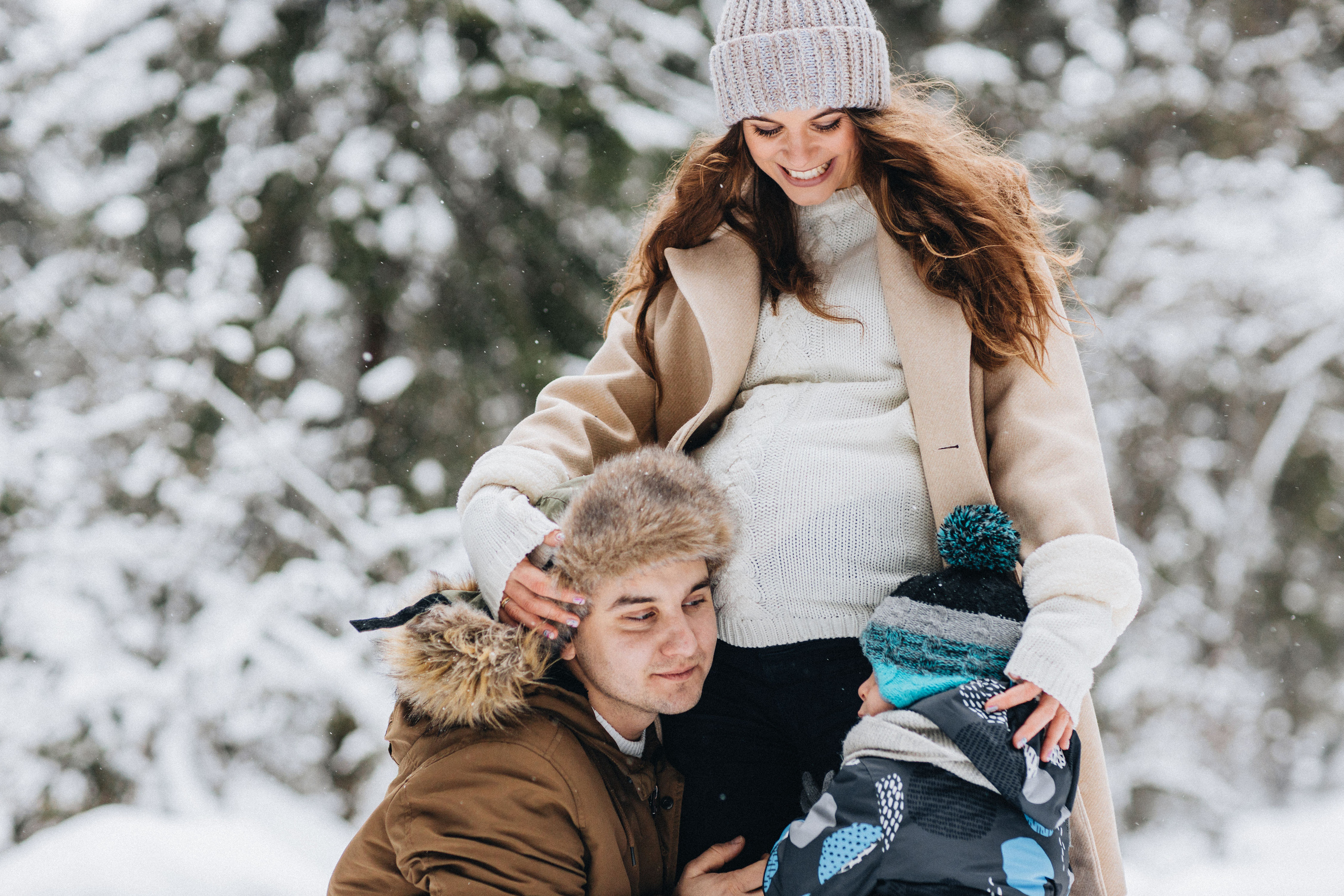 Capture the Warmth of Winter with Family Photography in Portland, Seattle, Bend & Oregon Coast | Georgy Shishkin. Capturing Love in the Heart of the Pacific Northwes