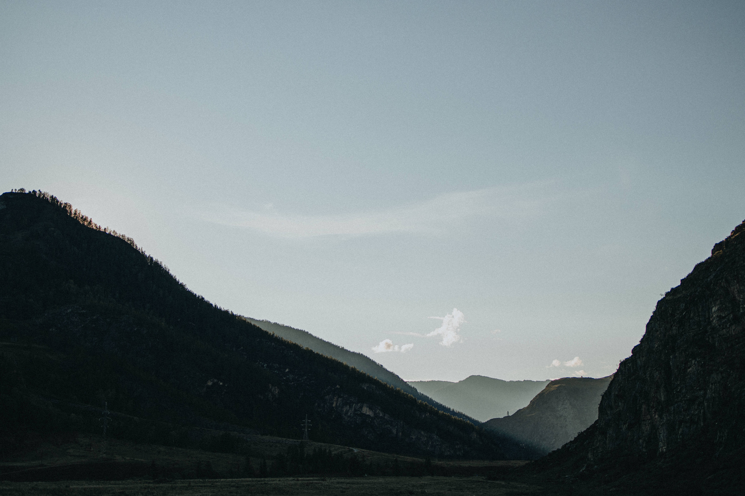 Portland, Seattle, Bend & Oregon Coast Elopement Photography | Alex & Michael's Mountain Wedding by Georgy Shishkin. Capturing Love in the Heart of the Pacific Northwes