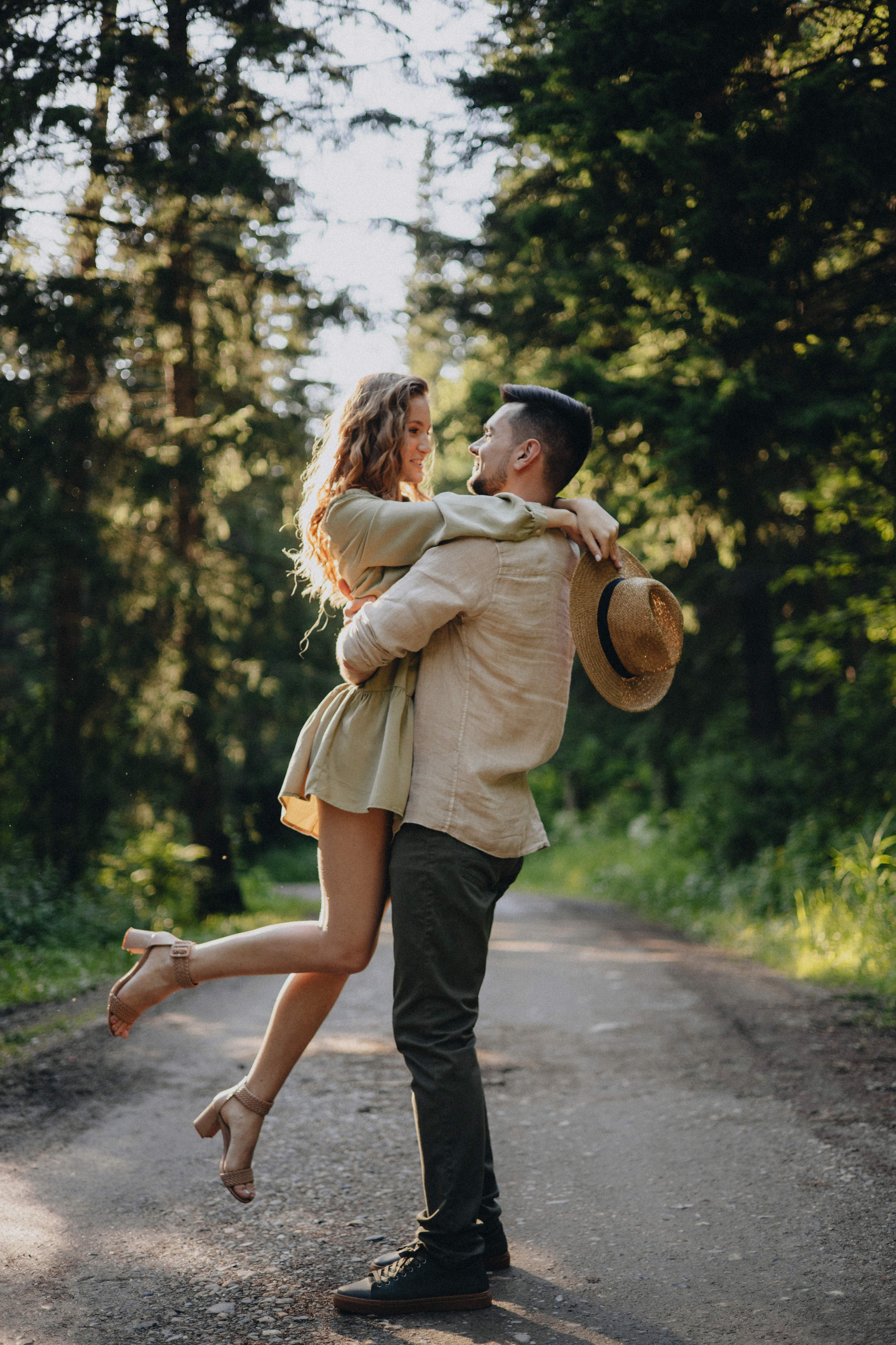 Portland, Seattle, Bend & Oregon Coast Engagement Photography | Georgy Shishkin. Capturing Love in the Heart of the Pacific Northwes