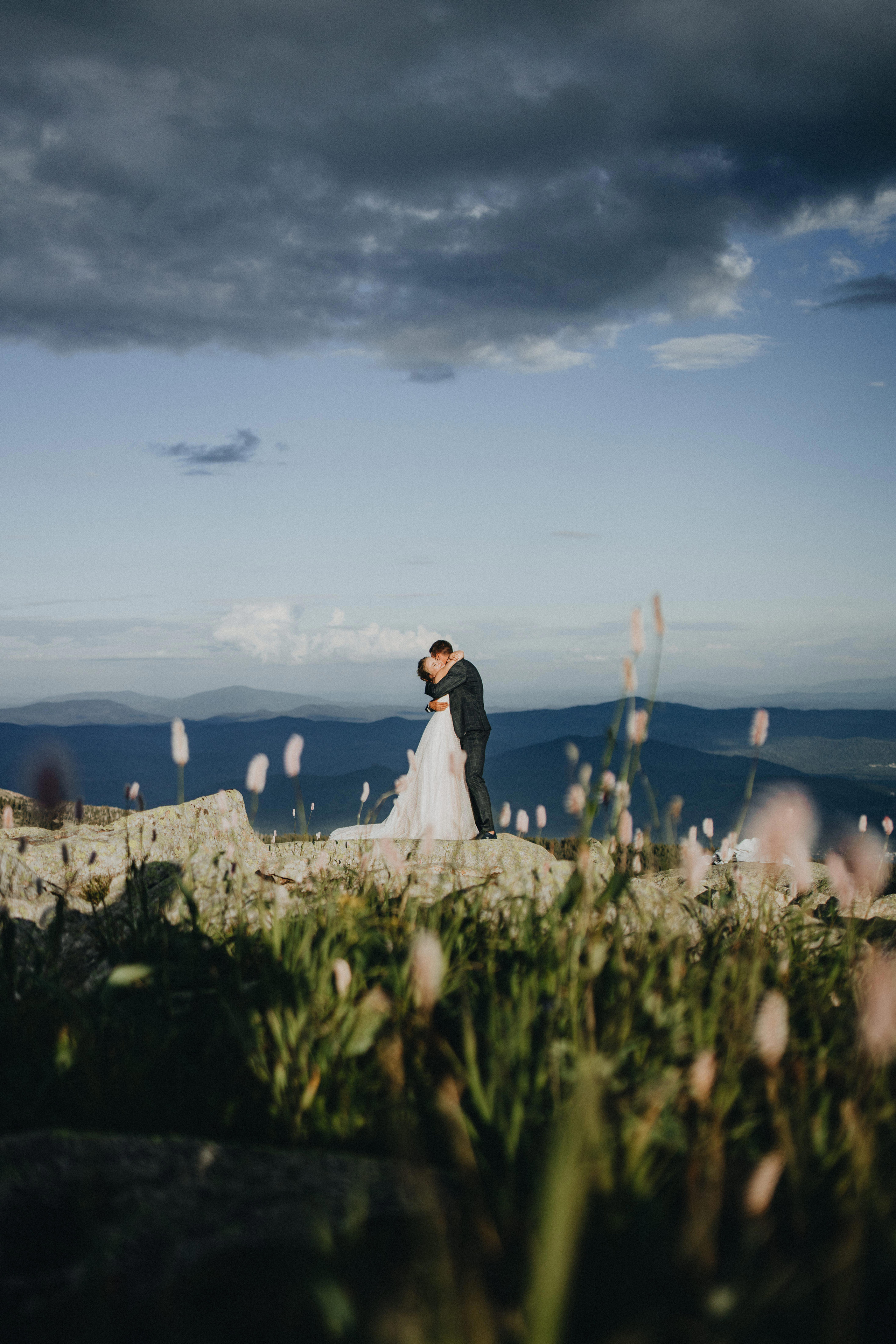 Mountain Wedding Photography in Portland, Seattle, Bend & Oregon Coast | Tonya & Sergey by Georgy Shishkin. Capturing Love in the Heart of the Pacific Northwes