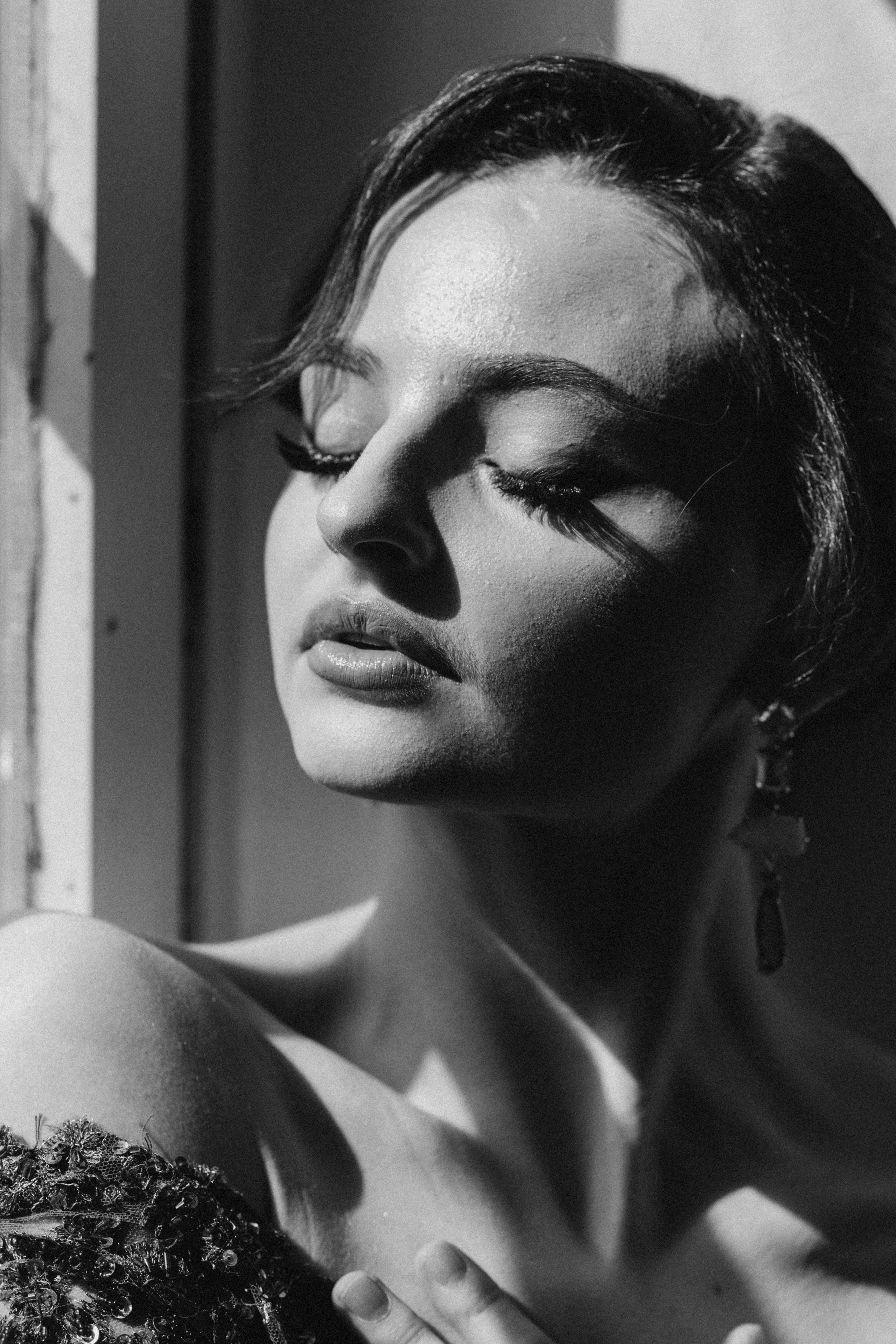 Riikka Couture, Riikka Ikäheimo, Violetta Keller, Portrait, Dancer. Wedding and potrait photographer in Helsinki Vickan O