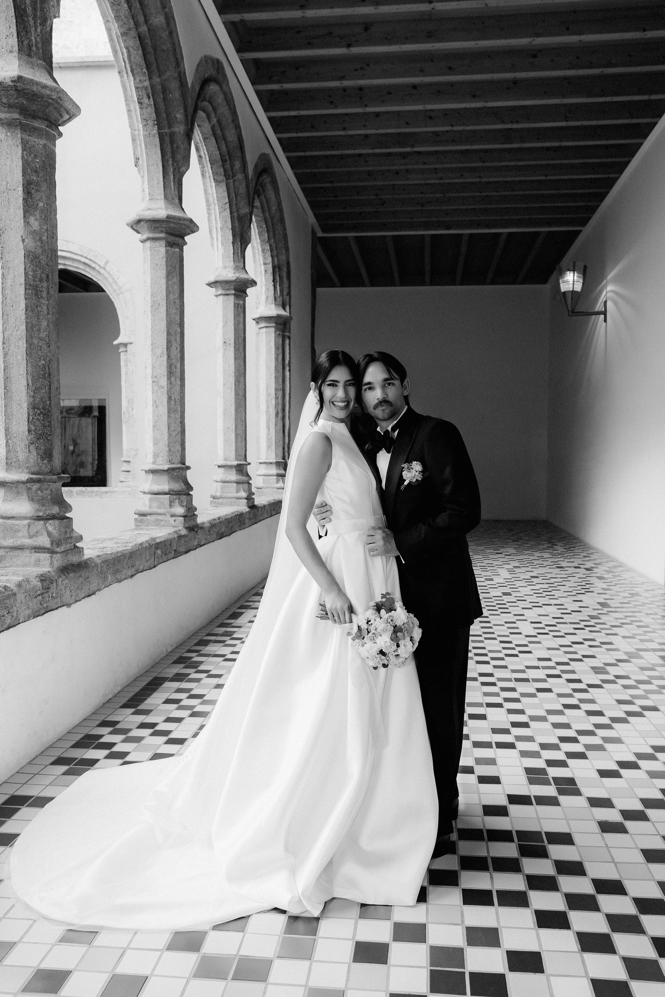 Fotografía de Bodas Elegante por Julia Gnatenko | Bodas de Destino en Valencia, Alicante, Barcelona. Julia Gnatenko — Fotógrafa en Valencia, Alicante, Barcelona, España y Europa
