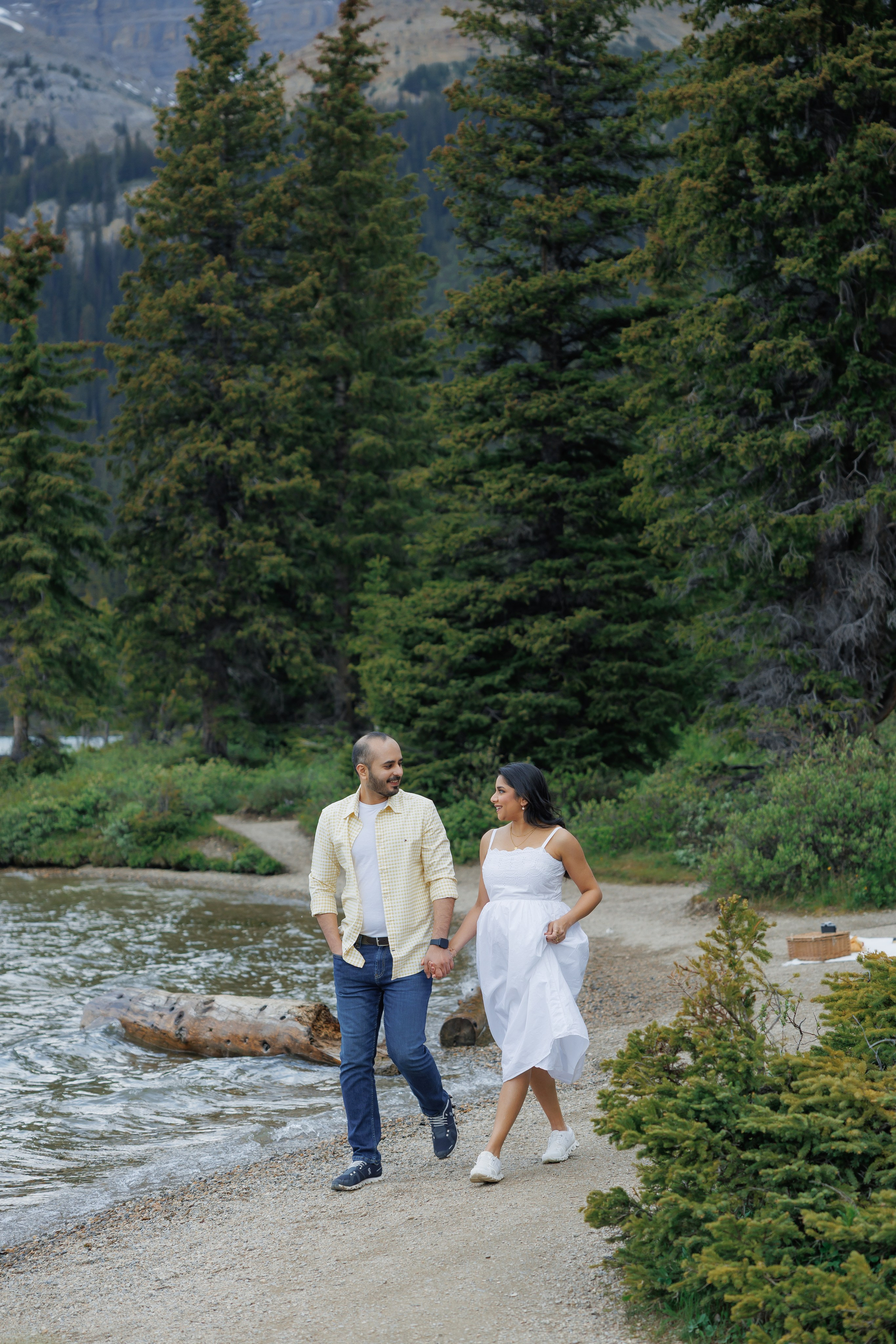 Mountain maternity shoot. Home