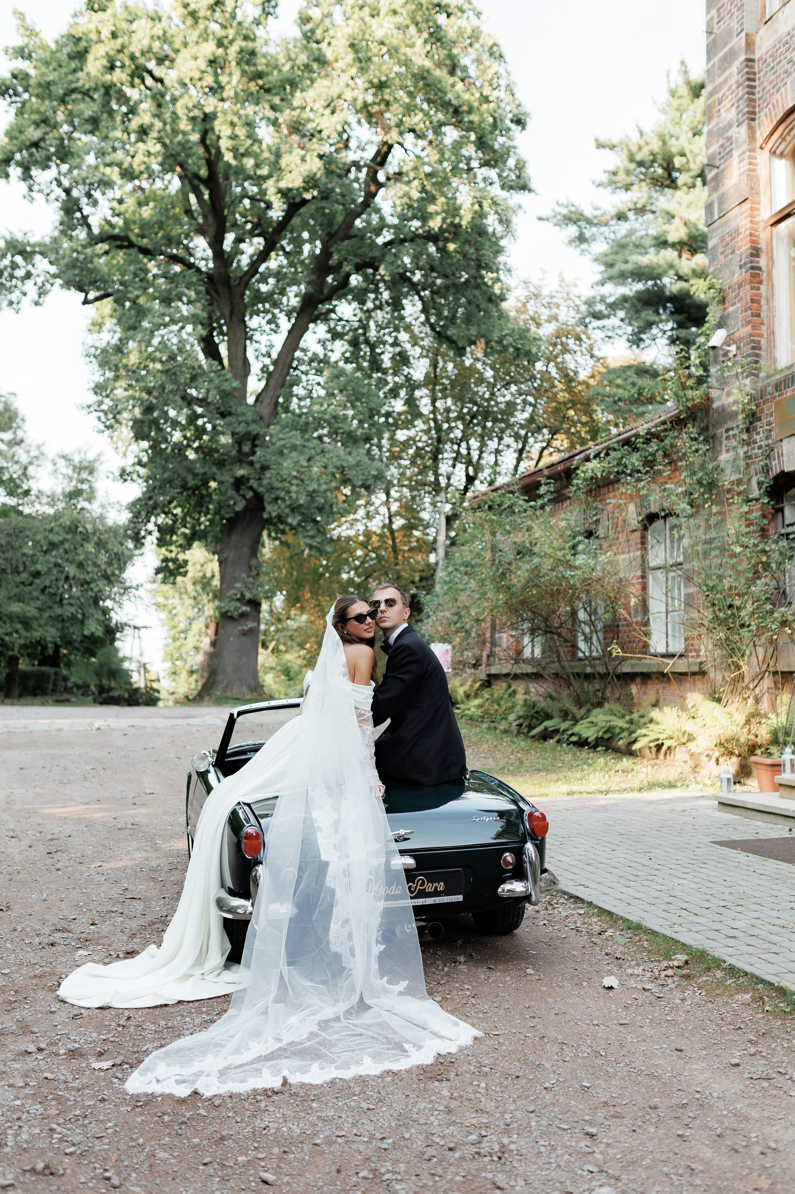 Palac Zelenskich. Fotograf ślubny i rodzinny w Krakowie Yana Klymova
