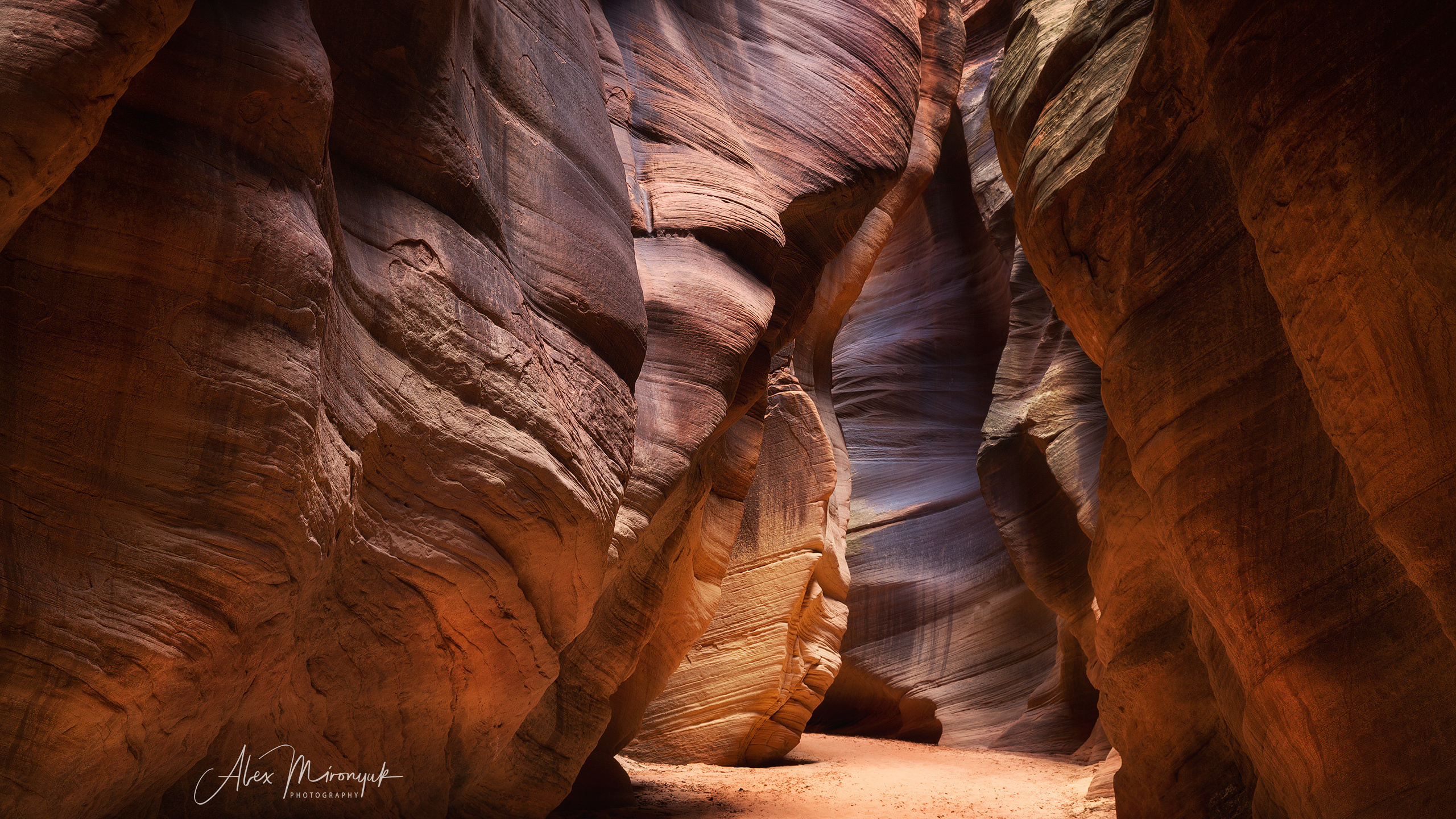Slot Canyons. Alex Mironyuk Photography