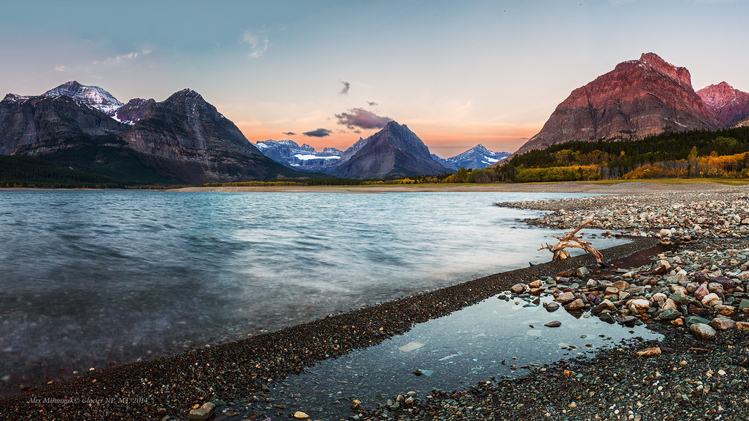 Glacier National Park. Pet, Senior, Landscape, portrait studio, photographer in Miami and Sou