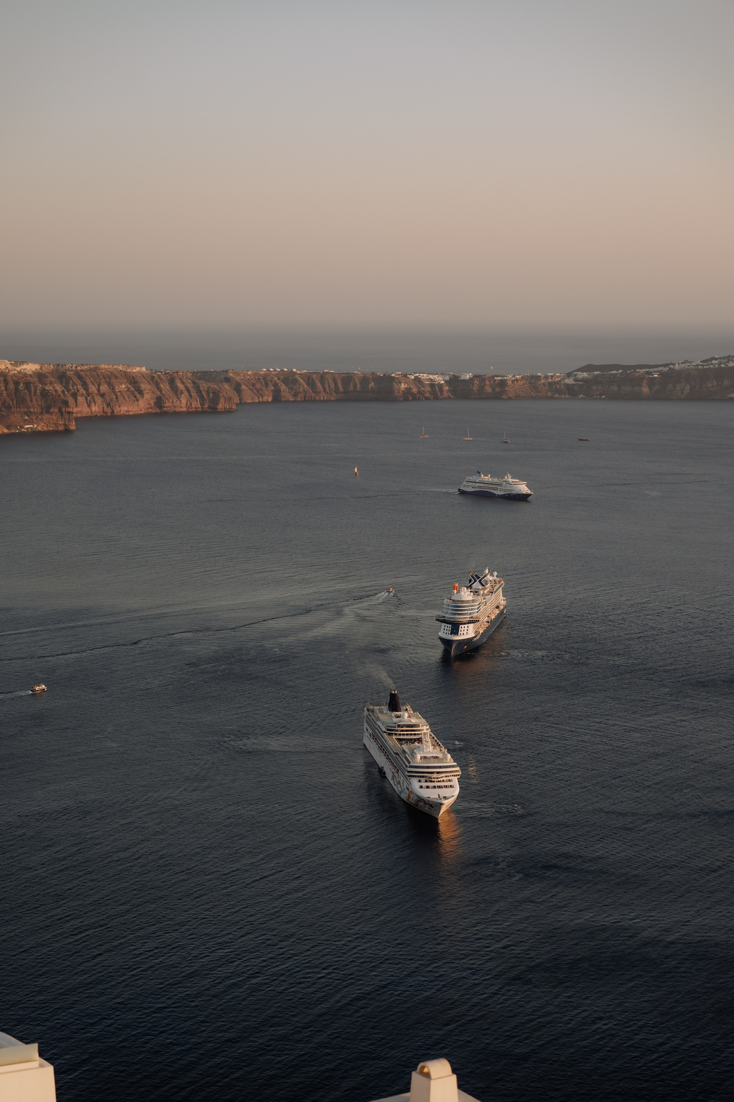 Lore + Razvan | Santorini after wedd. Proud Vision Weddings | Wedding Photography & Film — Servicii profesionale Foto Video Nunta Iasi