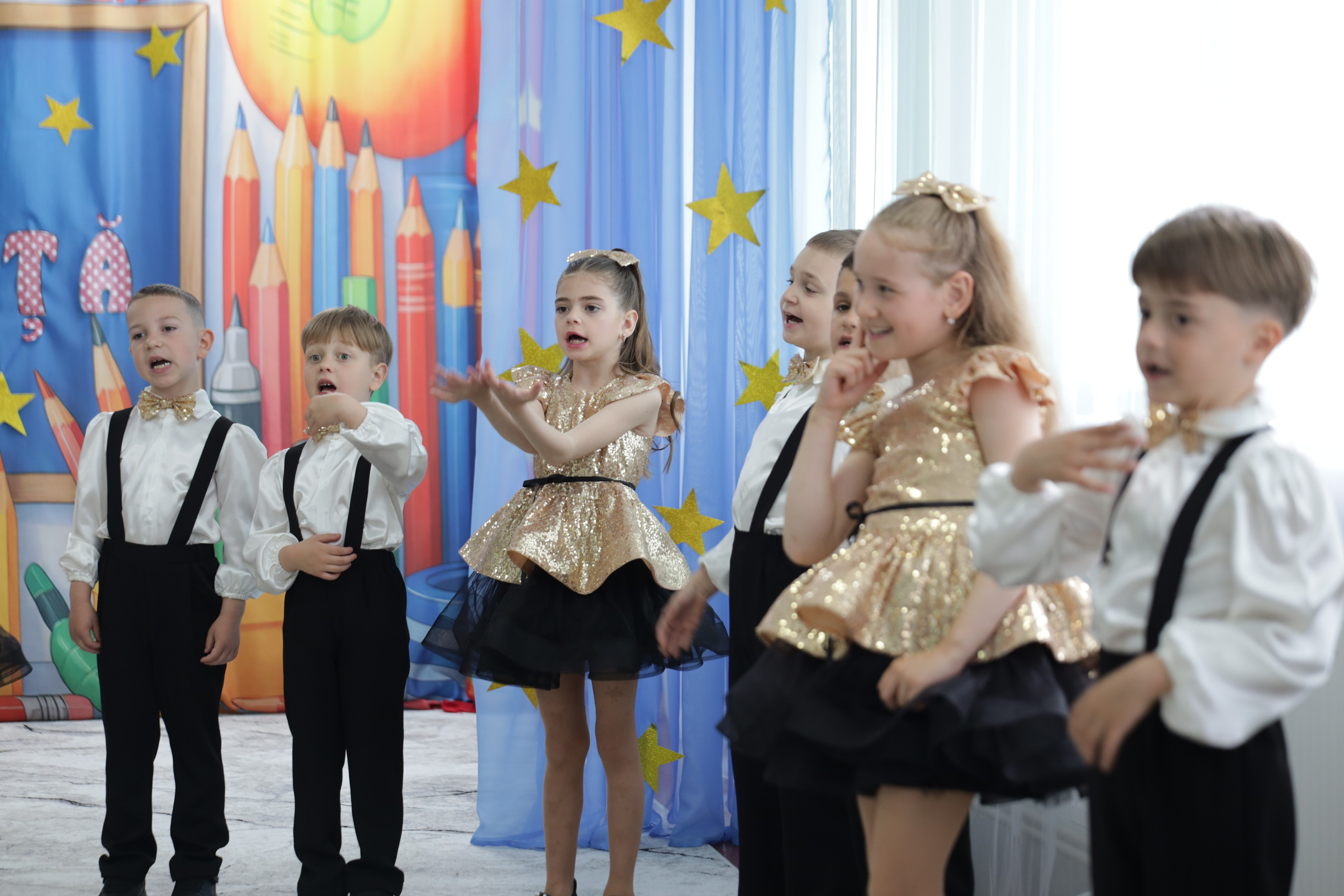 O filă de copilărie.... Alika Dia- Fotograf în Republica Moldova, Strășeni