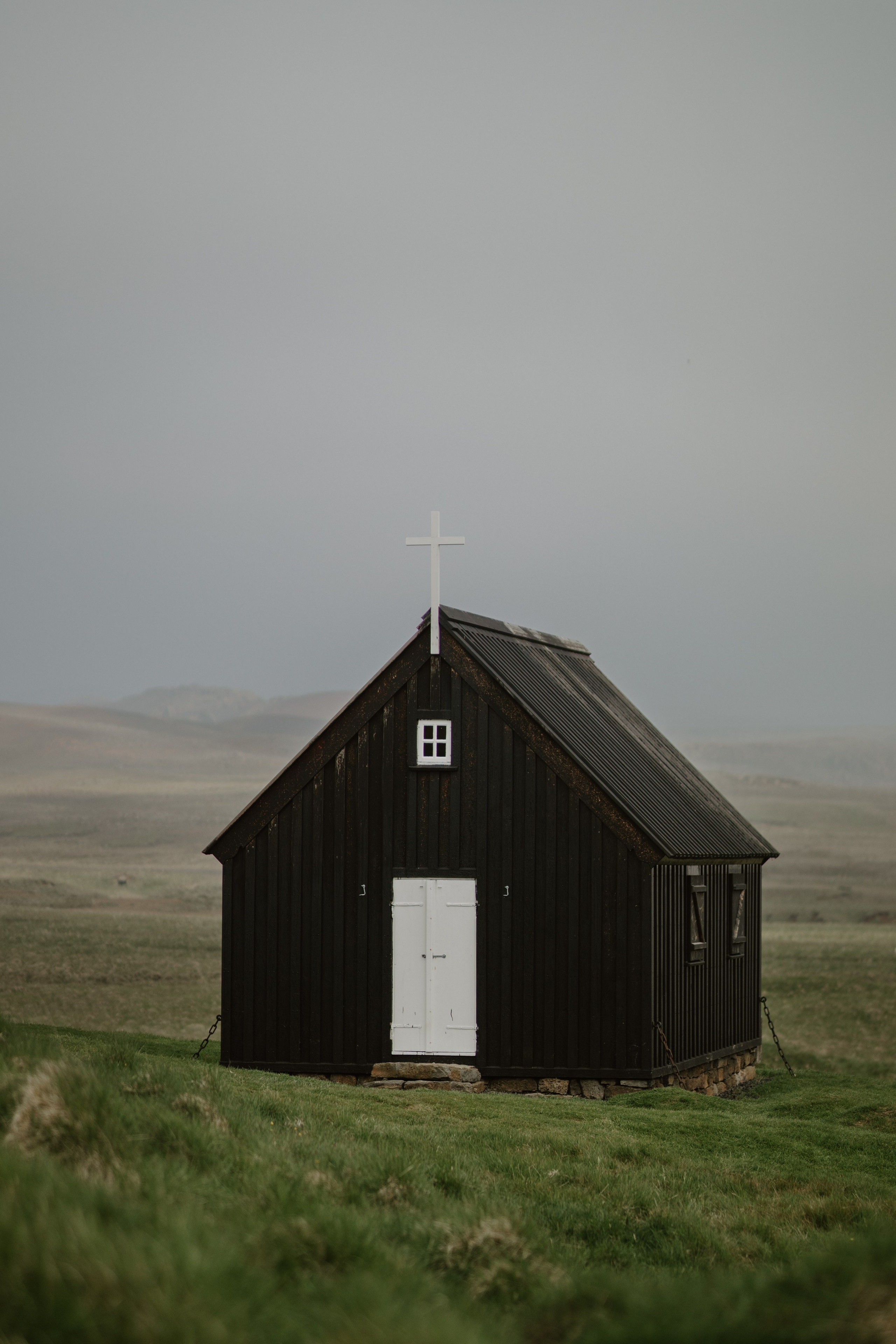  Reykjanes Peninsula, Icleandic church 