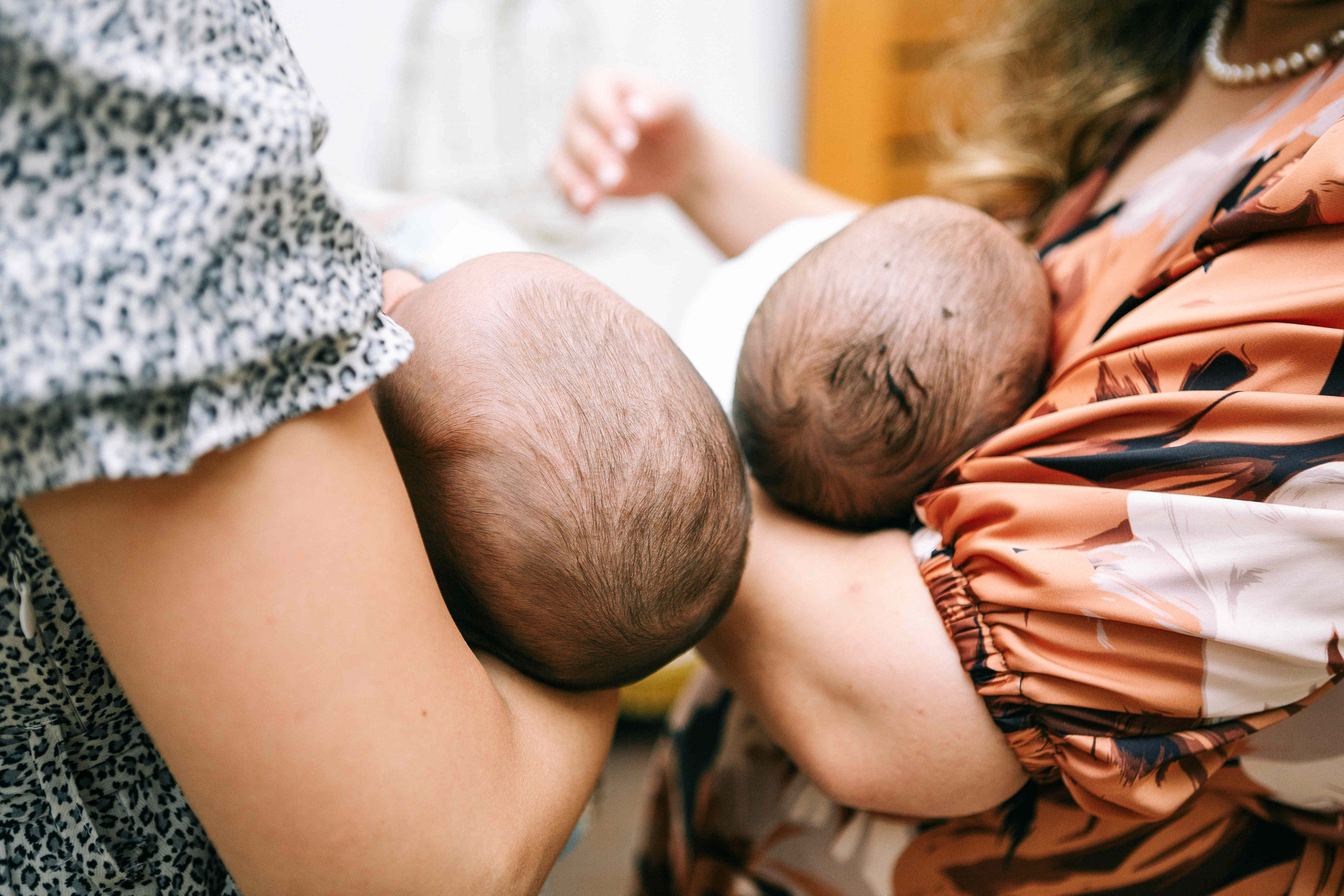 BRITH MILA IN THE SMALL SYNAGOGUE. PHOTOGRAPHER IN ISRAEL