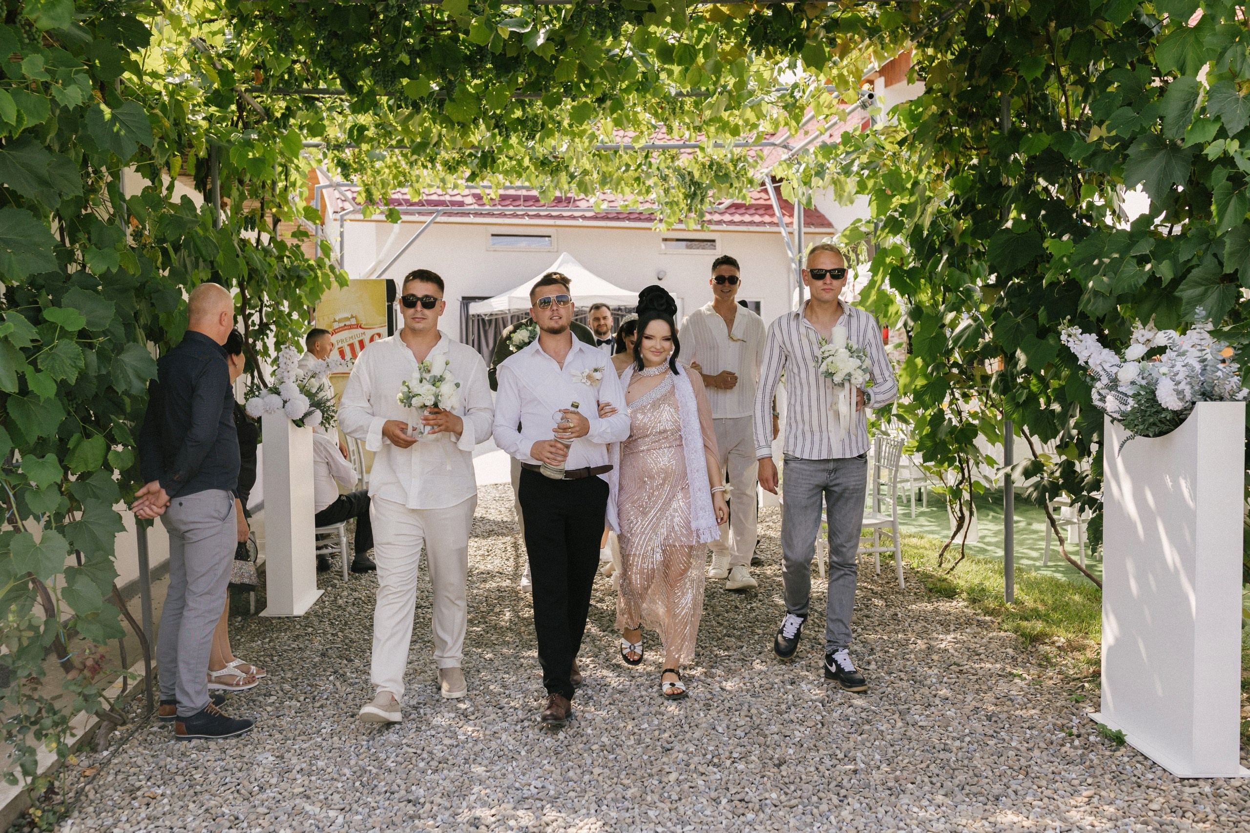 1. Mireasa Adriana în timpul pregătirilor de nuntă în Tudora Botoșani2. Costumul mirelui Ionuț fotografiat artistic în ziua nunții3. Prietenii mirelui la tradițiile de nuntă în Tudora4. Bărbieritul mirelui în cadrul obiceiurilor tradiționale de nuntă5. Fotografii de familie la biserică în ziua nunții6. Portret de familie cu mirii și copilul lor la nunta din Botoșani7. Primul dans al mirilor la Mariage Dor Baisa Botoșani8. Decor elegant de nuntă la Mariage Dor Baisa9. Emoții și tradiții la nunta din Tudora județul Botoșani10. Fotograf profesionist de nuntă în Botoșani surprinzând momente autentice - otograf-nunta-botosanifotograf-evenimente-botosanifotograf-profesionist-botosanifotograf-nunta-tudoranunta-tudora-botosanisedinta-foto-nunta-botosanipoze-nunta-botosanifotografii-nunta-tudorafotograf-cununie-religioasa-botosanibiserica-sfintii-imparati-constantin-si-elena-tudoramariage-dor-baisa-botosanirestaurant-nunta-botosanidansul-mirilor-mariage-dorpregatiri-mire-botosanipregatiri-mireasa-botosanitraditii-nunta-moldovaobiceiuri-nunta-tudorafotograf-familie-nunta-botosaniportret-miri-botosanigalerie-foto-nunta-botosanialbum-foto-nunta-botosaninunta-eleganta-botosaninunta-cu-traditii-botosanifotograf-premium-nunta-botosaniservicii-foto-video-botosanipoveste-de-nunta-botosanifotograf-documentar-nuntafotograf-natural-emotionalmiri-ionut-si-adriananunta-autentica-tudora -otograf-nunta-botosanifotograf-nunta-tudoranunta-tudora-botosanifotograf-evenimente-botosanifotograf-profesionist-botosaniservicii-foto-video-botosanigalerie-foto-nunta-botosanialbum-foto-nunta-botosani - nunta-autentica-botosaninunta-cu-traditii-botosanipoveste-de-nunta-botosanifotografii-emotionante-nuntamomente-autentice-nuntafotografie-documentara-nuntafotograf-natural-nunta- pregatiri-miri-tudorabiserica-tudora-botosanicununie-religioasa-tudoramariage-dor-baisa-botosanipetrecere-nunta-botosanivalsul-mirilor-botosani - alino-foto-studio-botosaniionut-si-adriana-nunta-tudorafotograf-alin-chirila-botosani