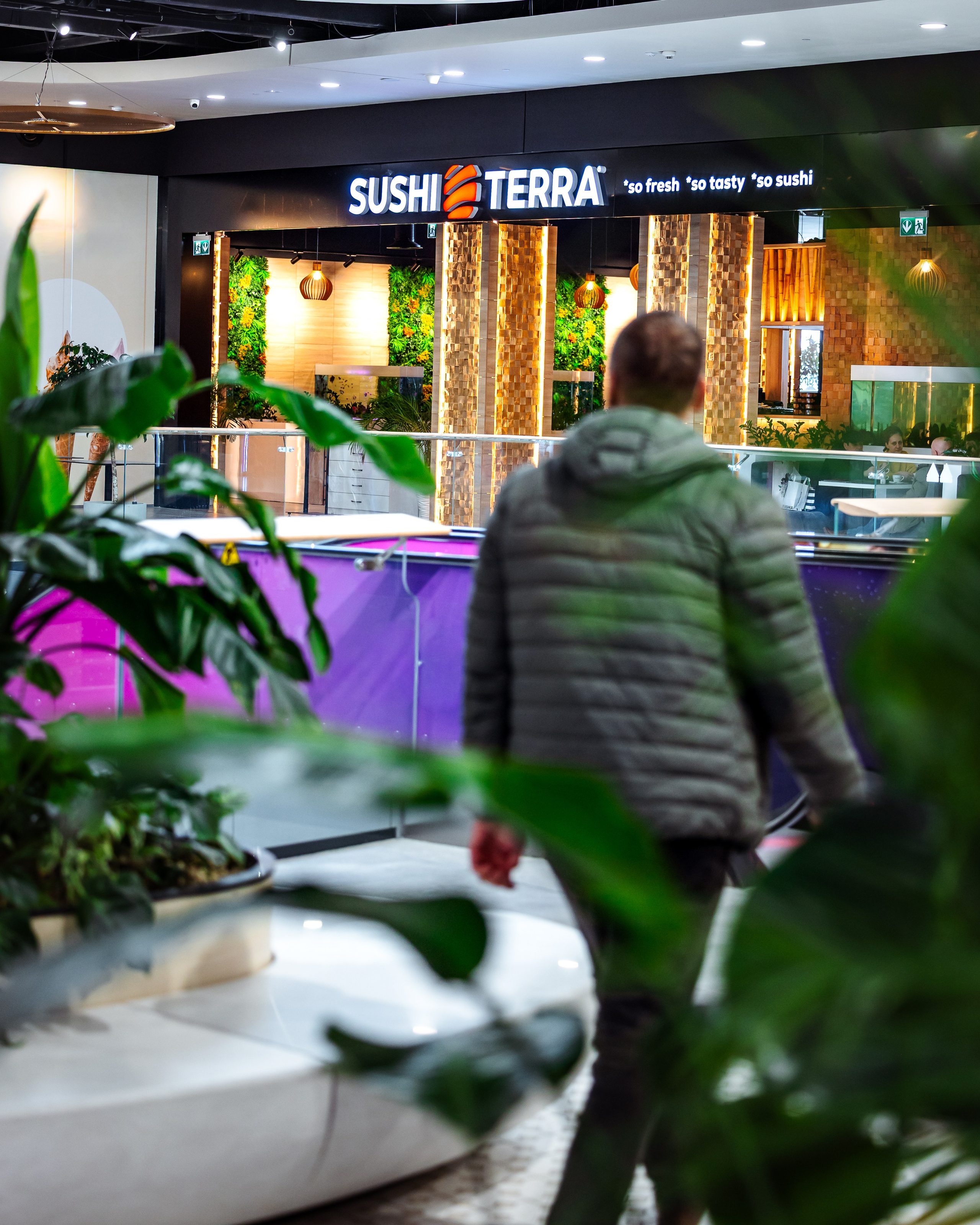 Sushi Terra. Marius Ciocan
