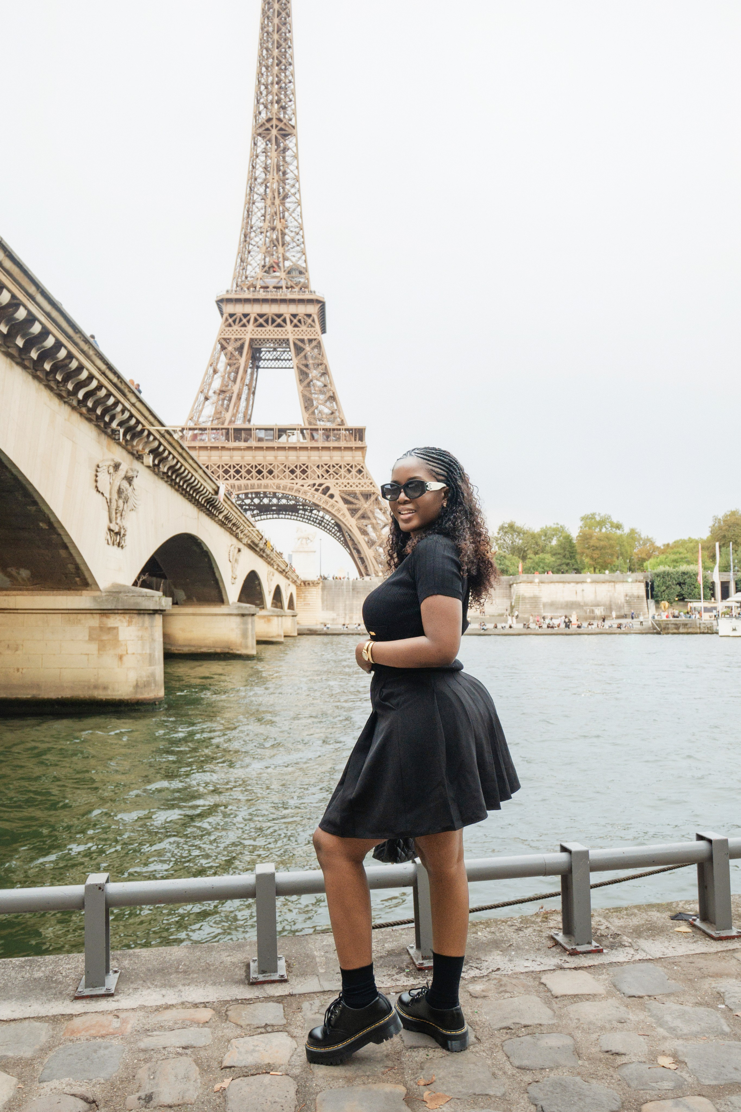 Juanita (1 hour). Photographer in Paris|Solo and groups, portraits & content, couples photo-shoot in Paris at the best locations