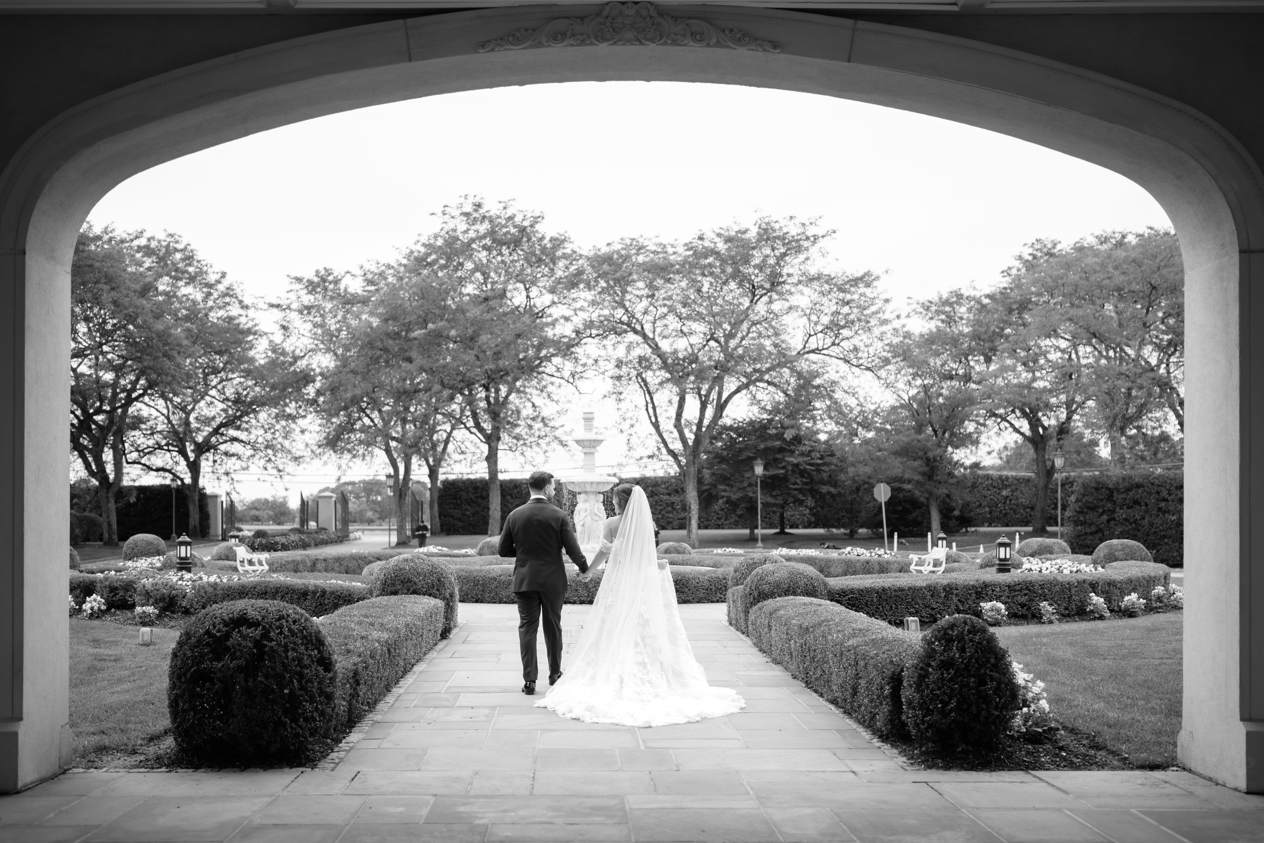 Arianeh & Michael, Park Chateau. Wedding Photo & Video