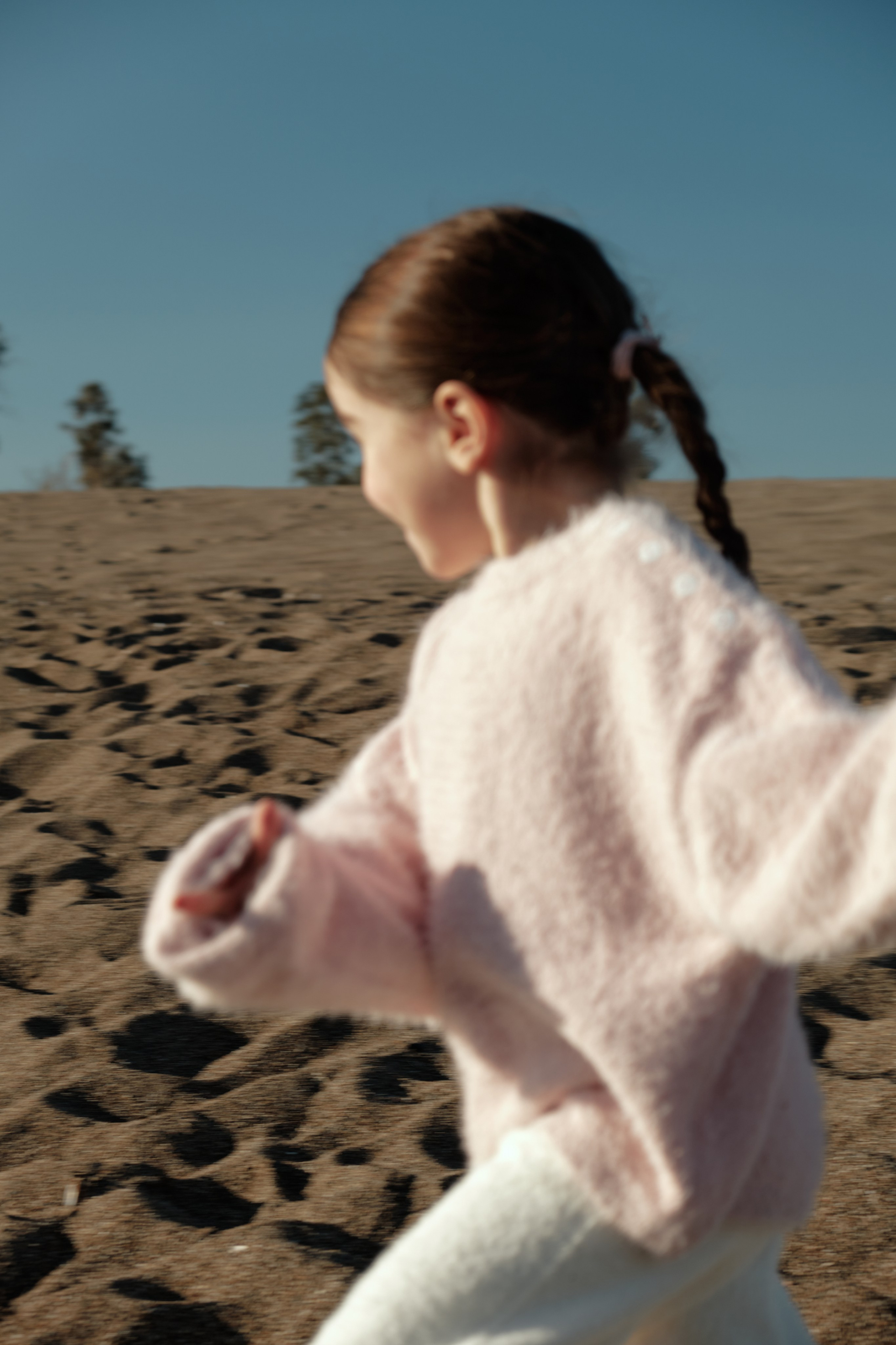 25 Union Spring'25. Commercial fashion photographer based in Turkey and Europe