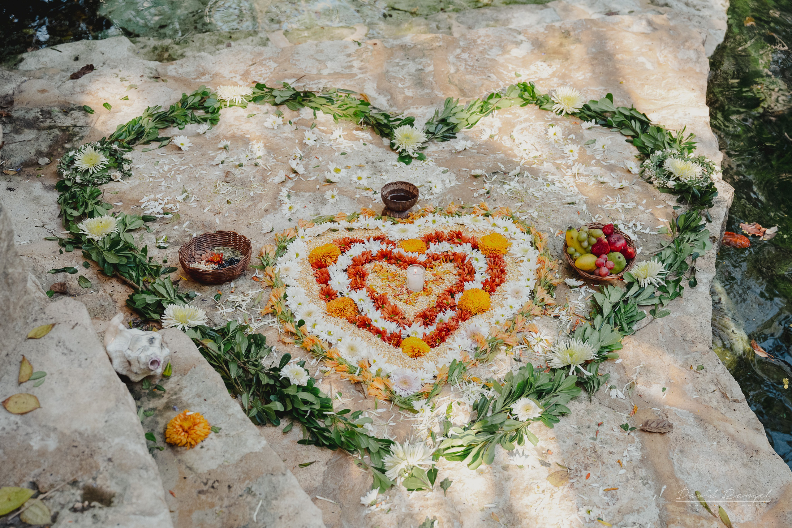 Vanessa and Alejandro´s Mayan Wedding at Kantunchi Park. Destination wedding photographer based in Cancun and Riviera Maya with service worldwide