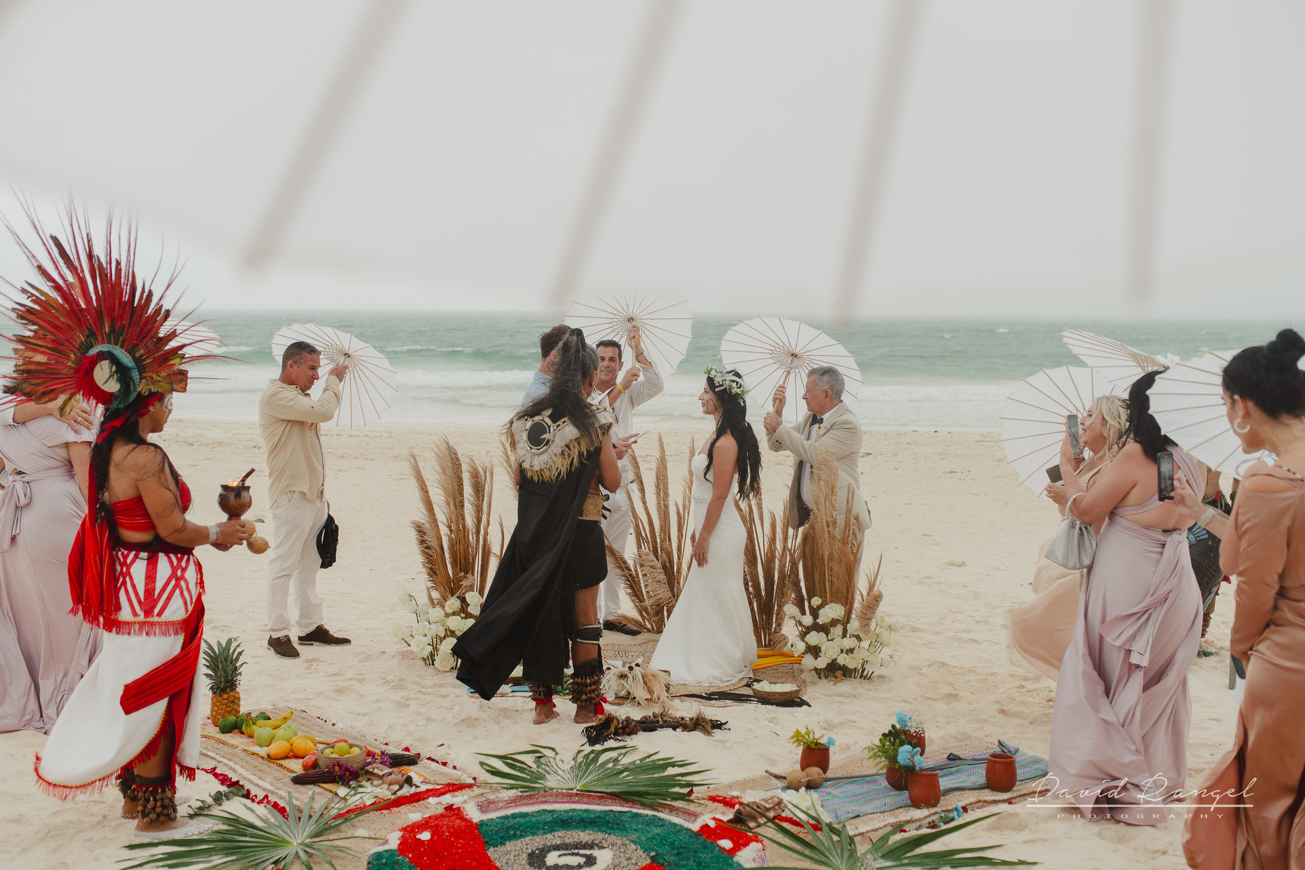 Mayan Weddings. Destination wedding photographer based in Cancun and Riviera Maya with service worldwide