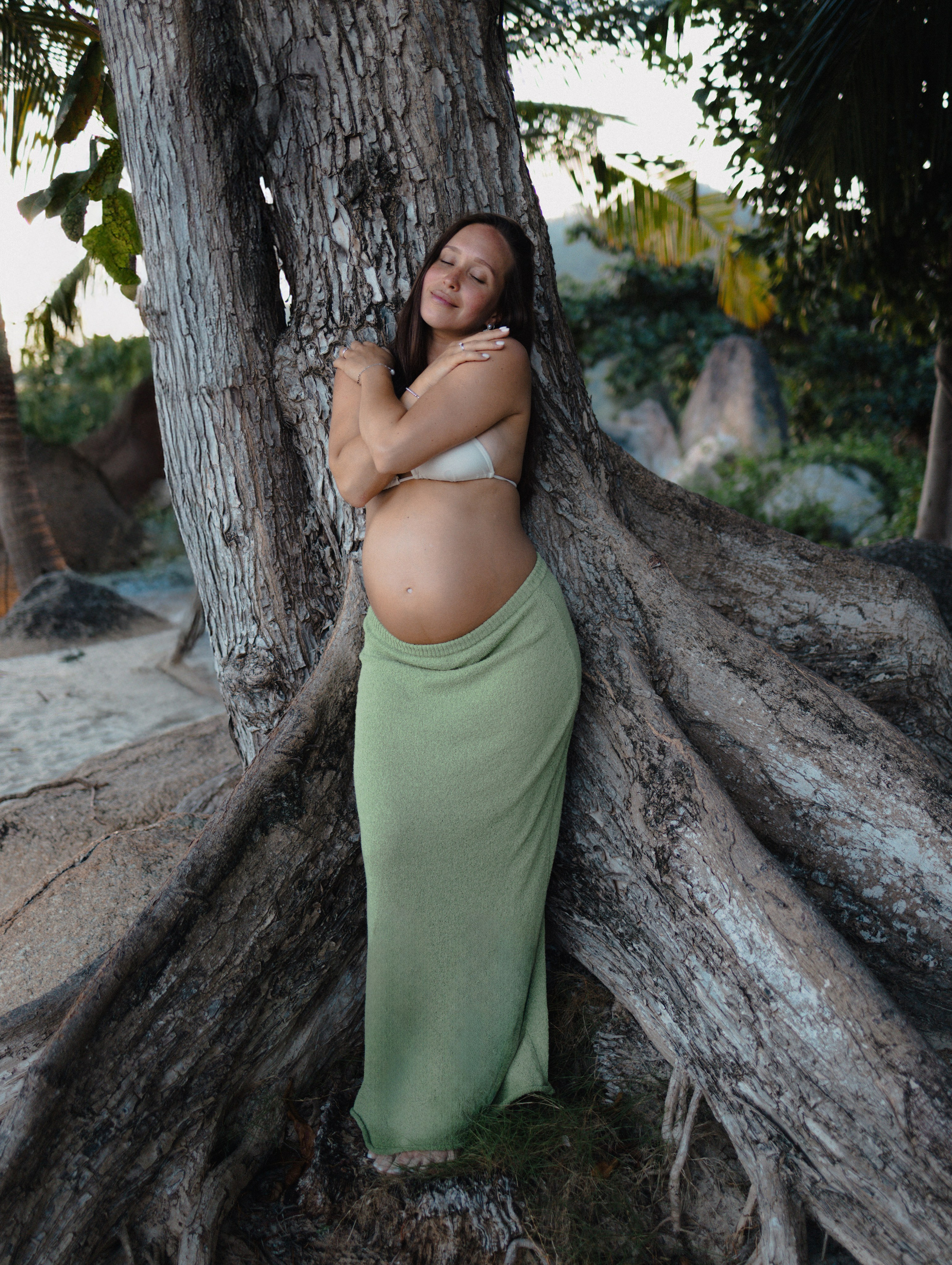 PREGNANCY PHOTOSHOOT. Photographer on Koh Samui Elena