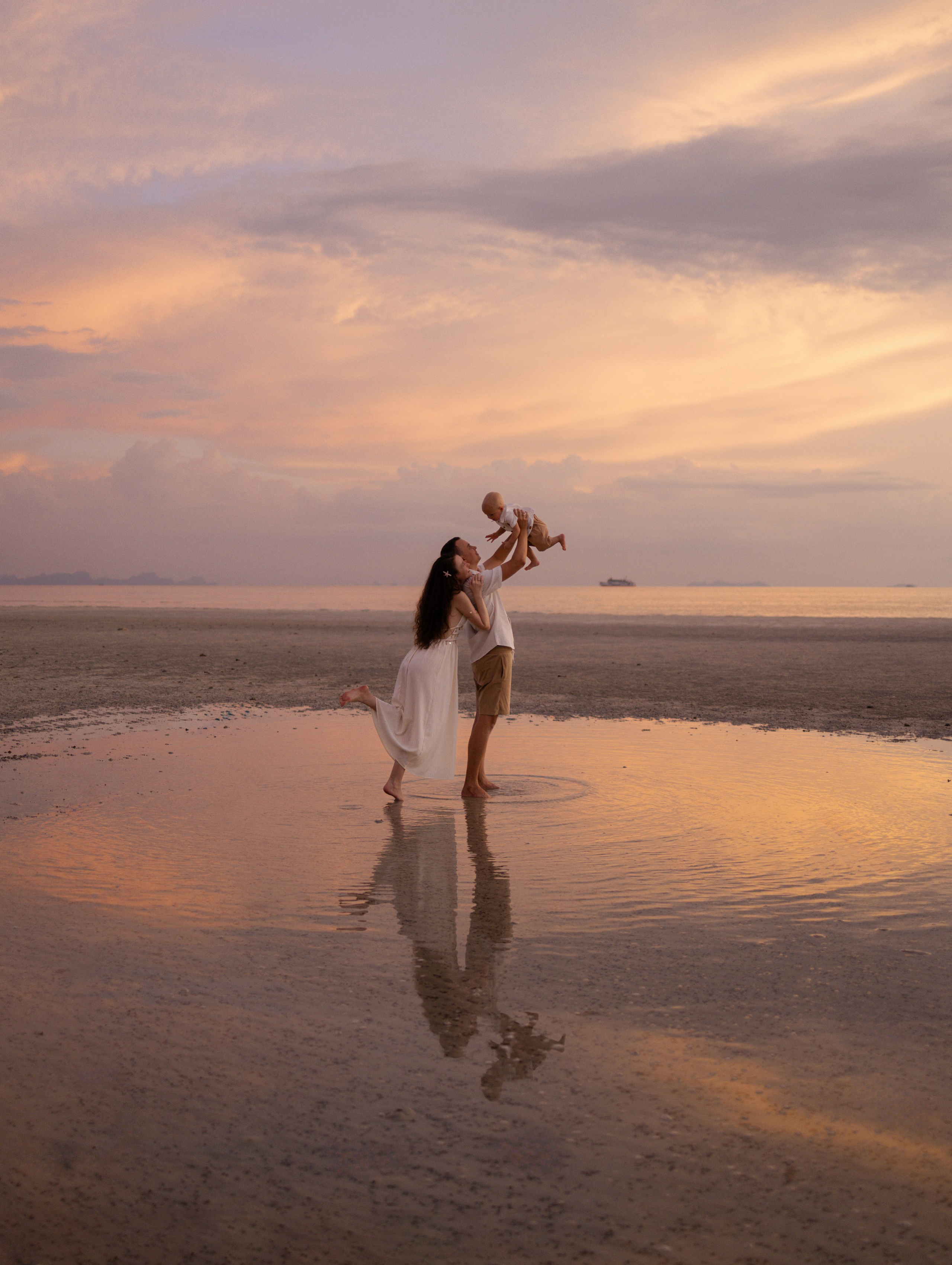 FAMILY PHOTOSHOOT. Photographer on Koh Samui Elena