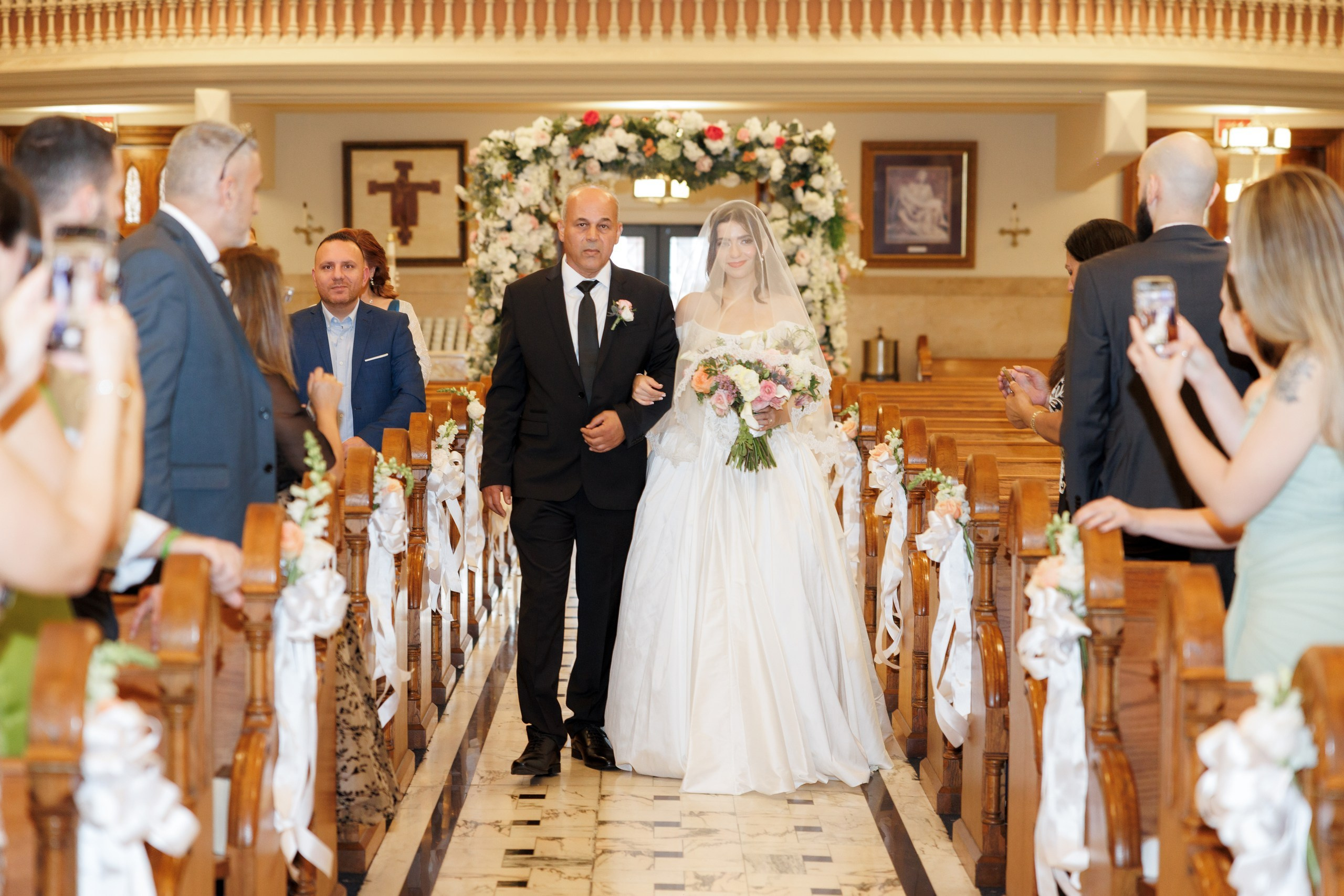 Jewel and Geovany. Wedding Photo & Video