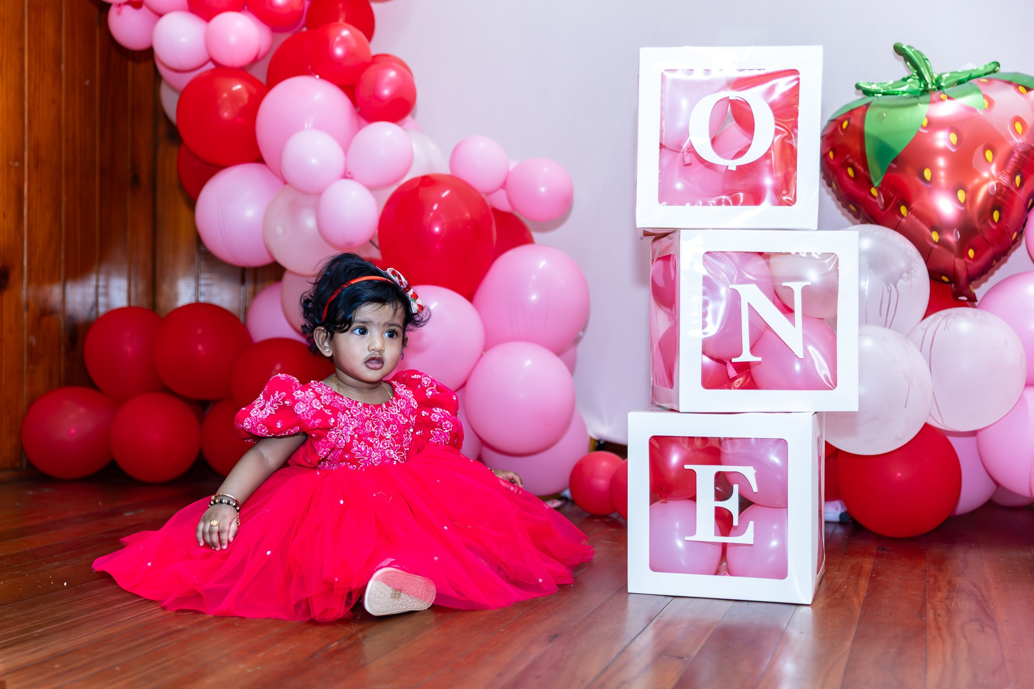 Akirasana’s 1st Birthday Celebration. MHCreative is family-oriented photographer based in SYDNEY