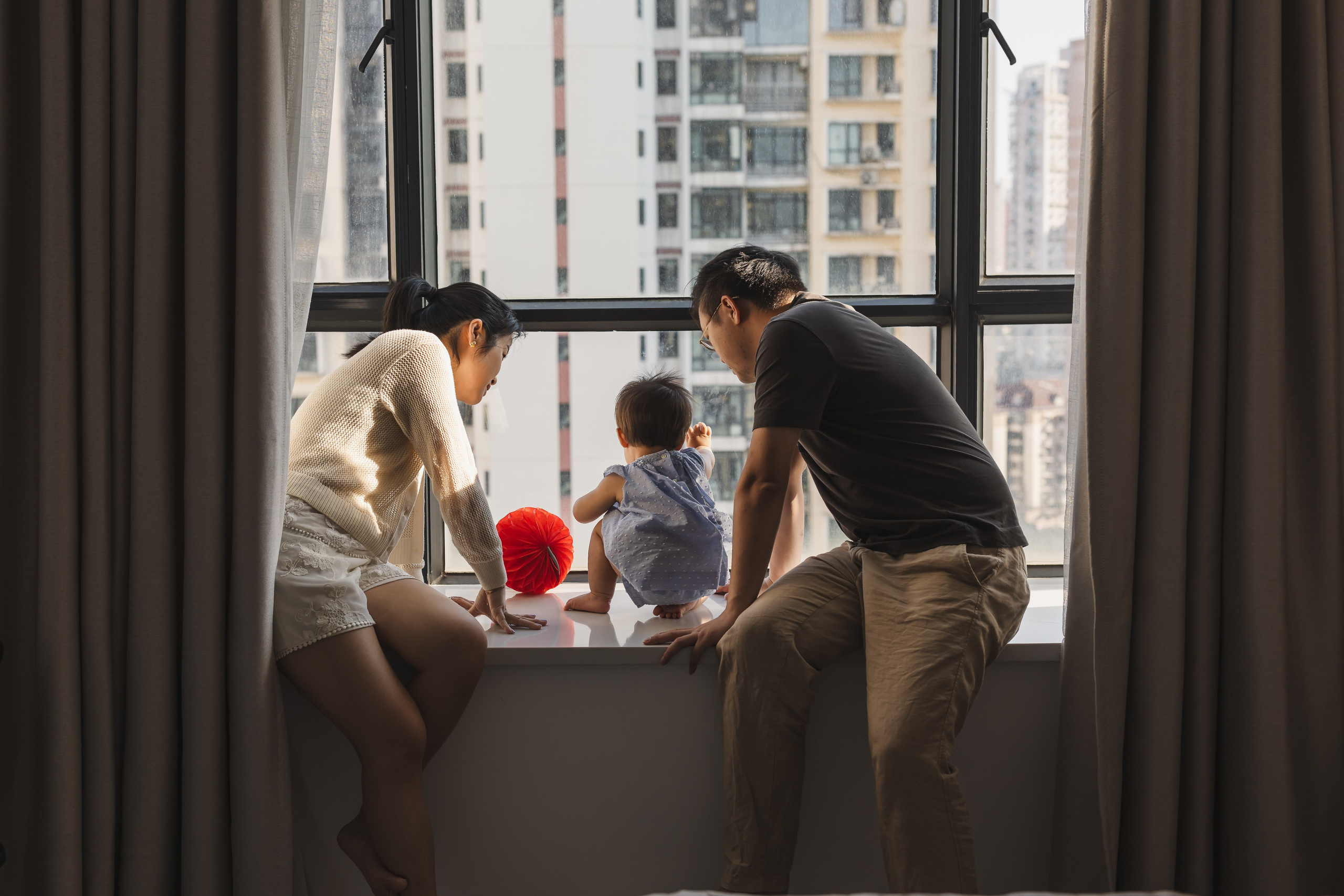 Family photograph in Shanghai. Shanghai Family Photographer Dora