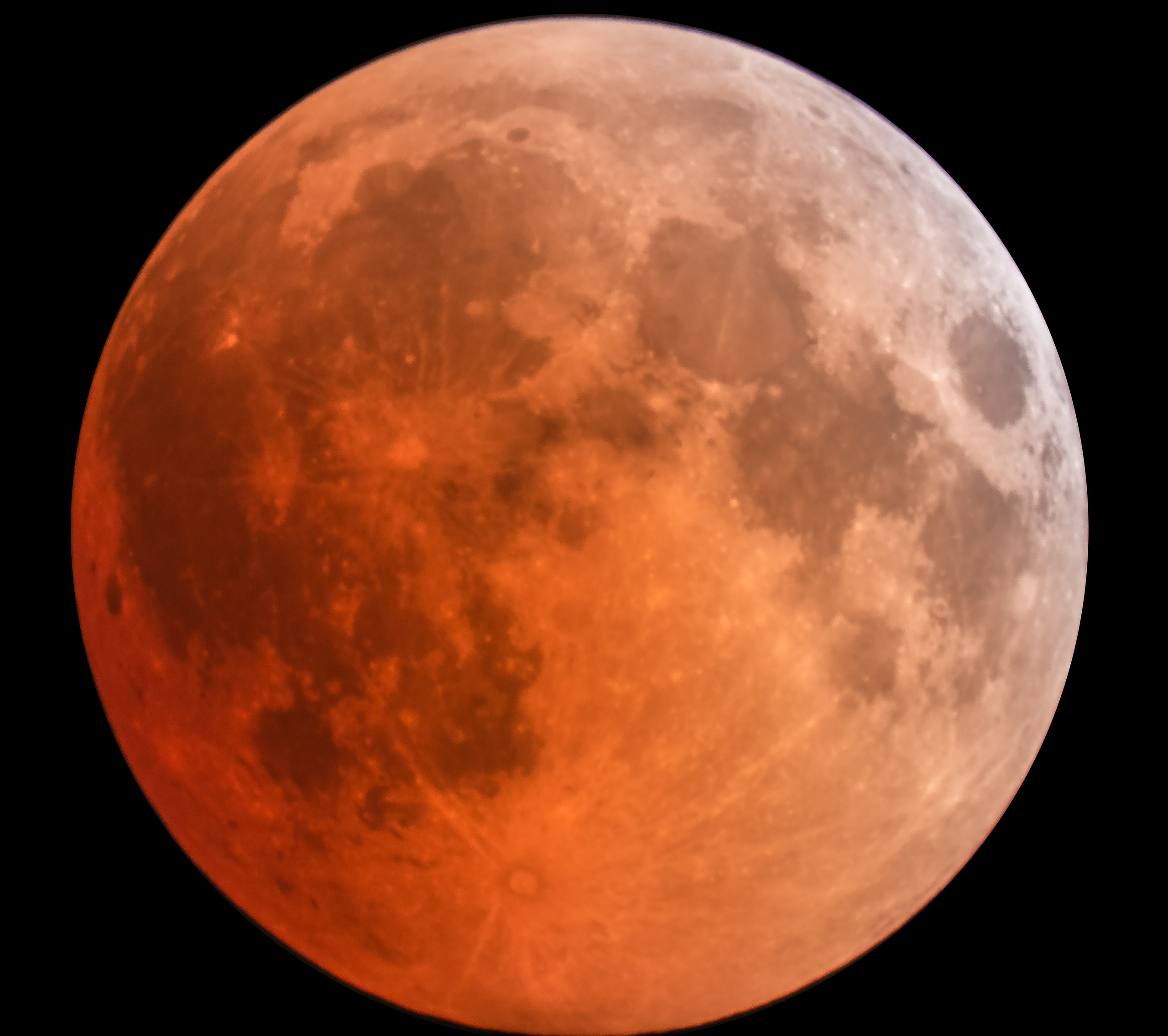 Qanlı Ay — Ay tutulması. Həvəskar Astronomlar Cəmiyyəti — Astronomy.az